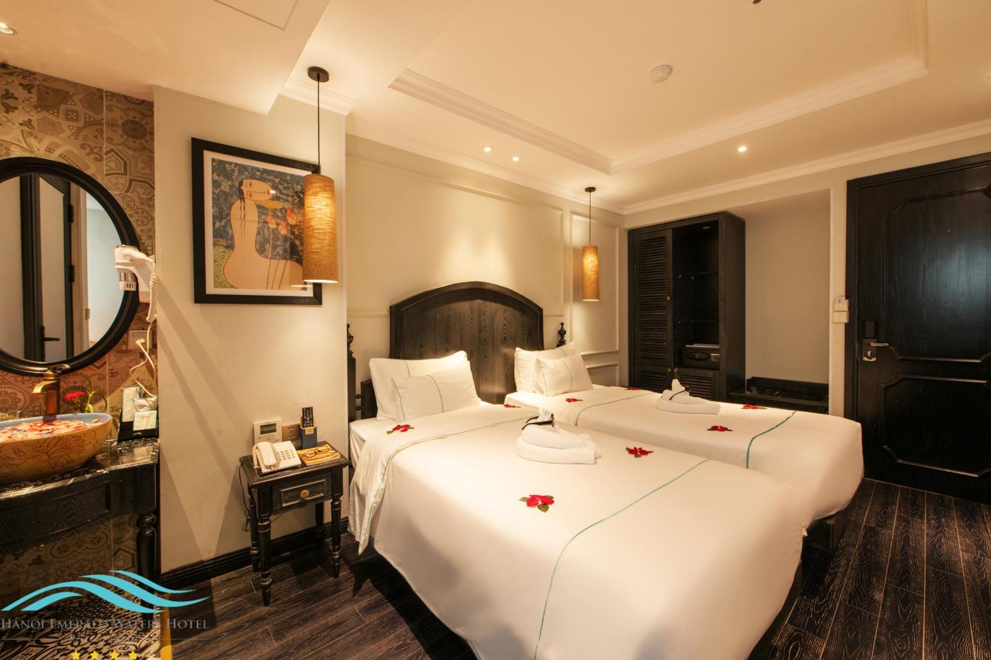 Emerald Waters Valley Hotel 4*