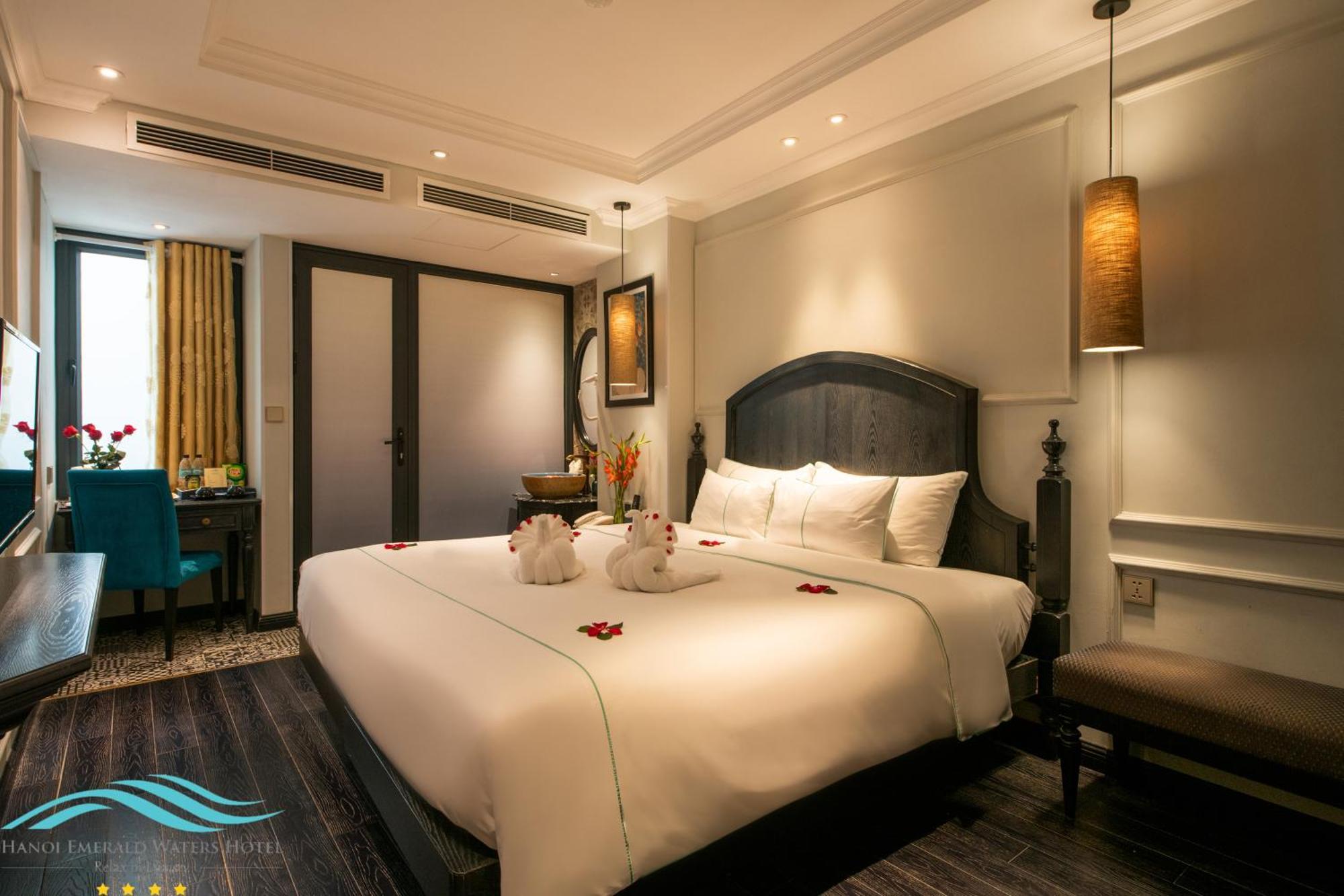 Emerald Waters Valley Hotel Hanoi