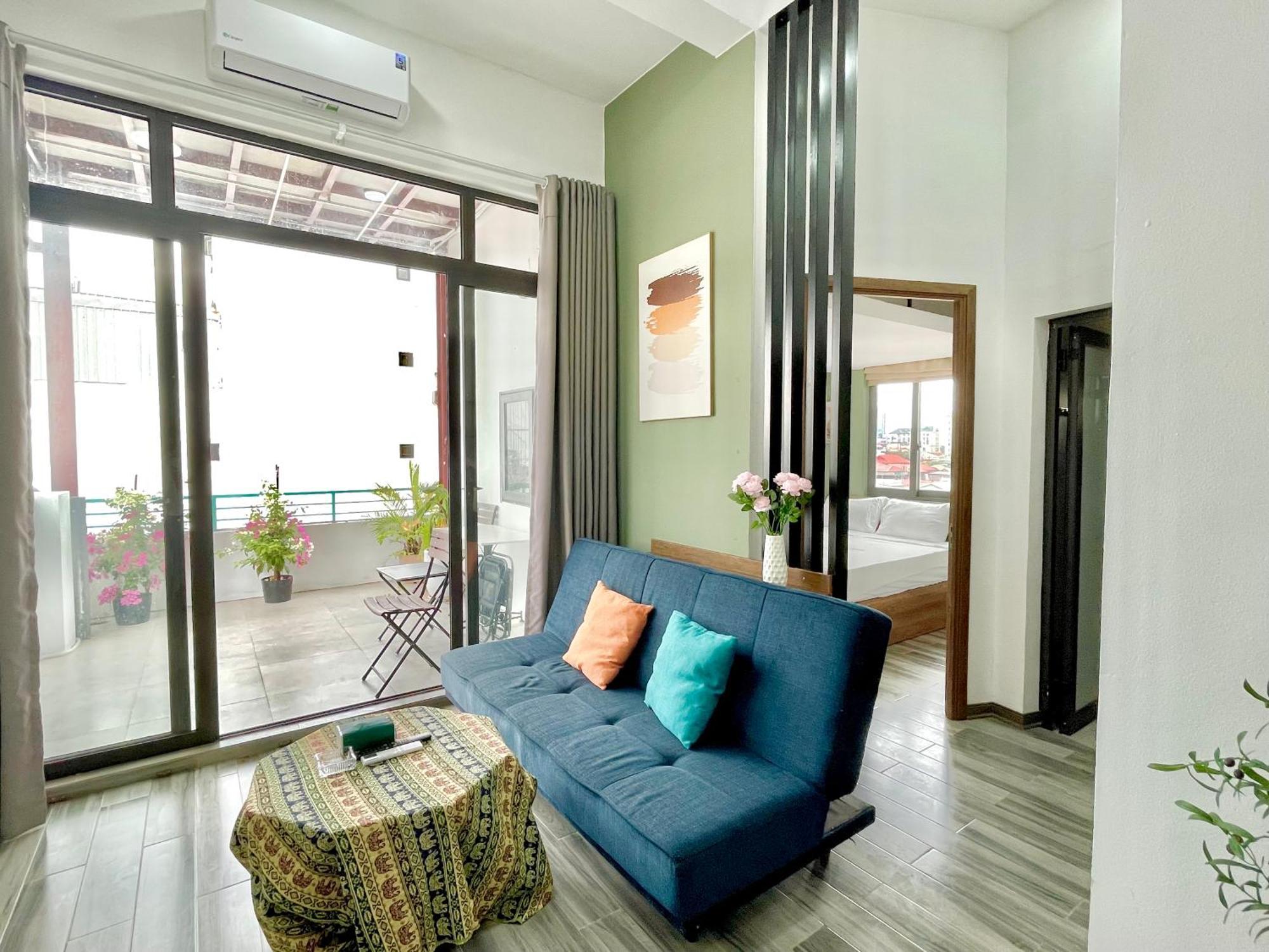 Harmony Lakeside-modern-balcony *