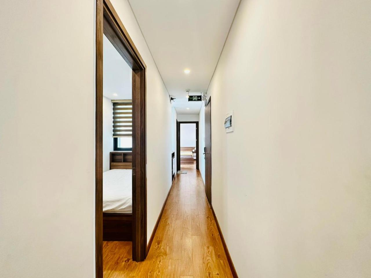 4 - Cheap Price 2 Bedroom Near West Apartment