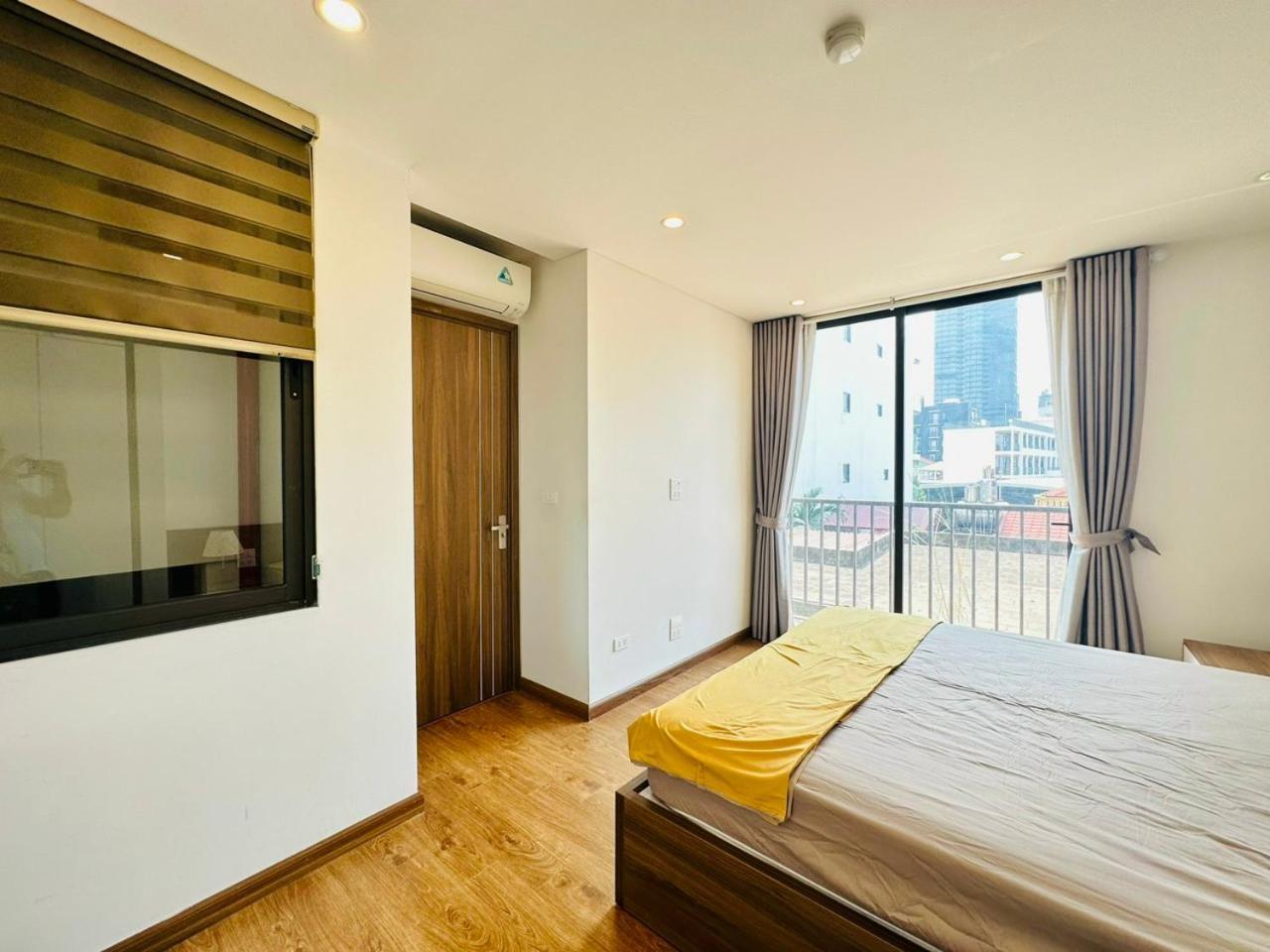 Apartment 4 - Cheap Price 2 Bedroom Near West *