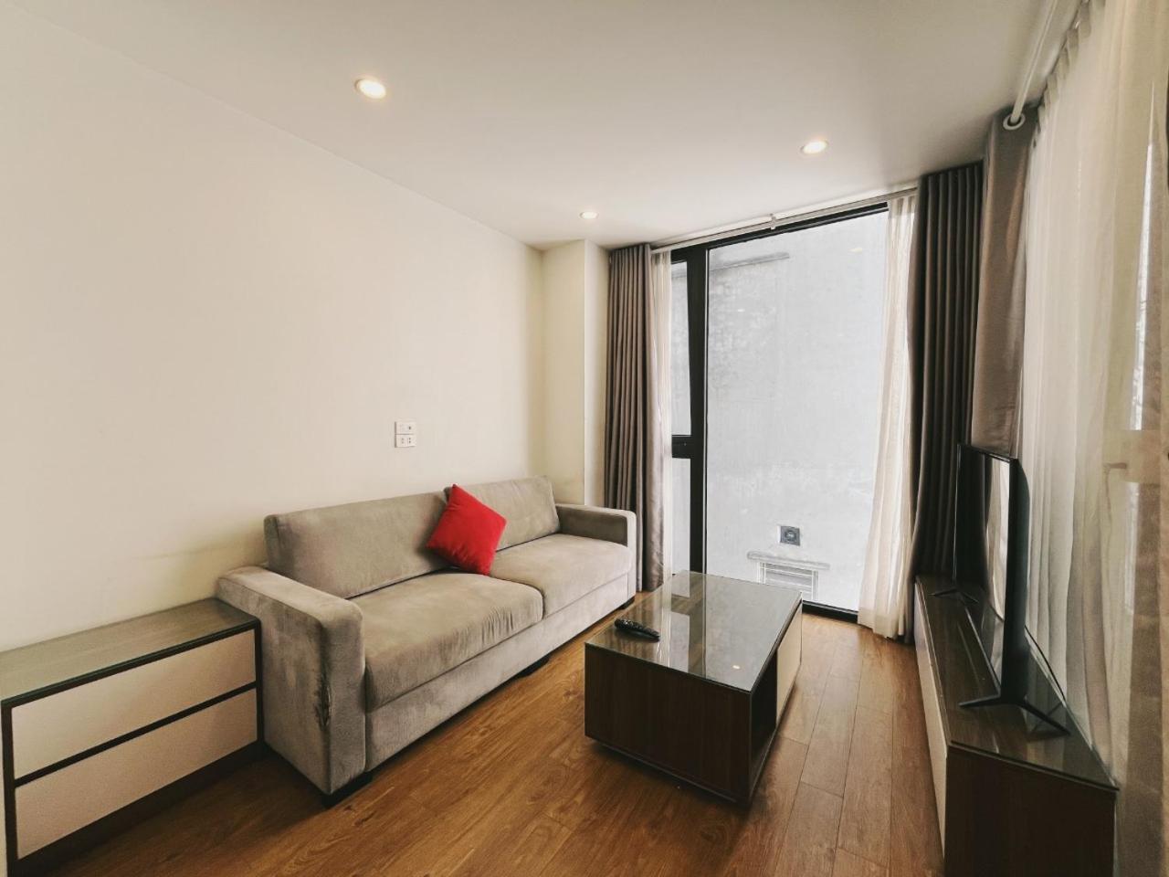 4 - Cheap Price 2 Bedroom Near West * Hanoi