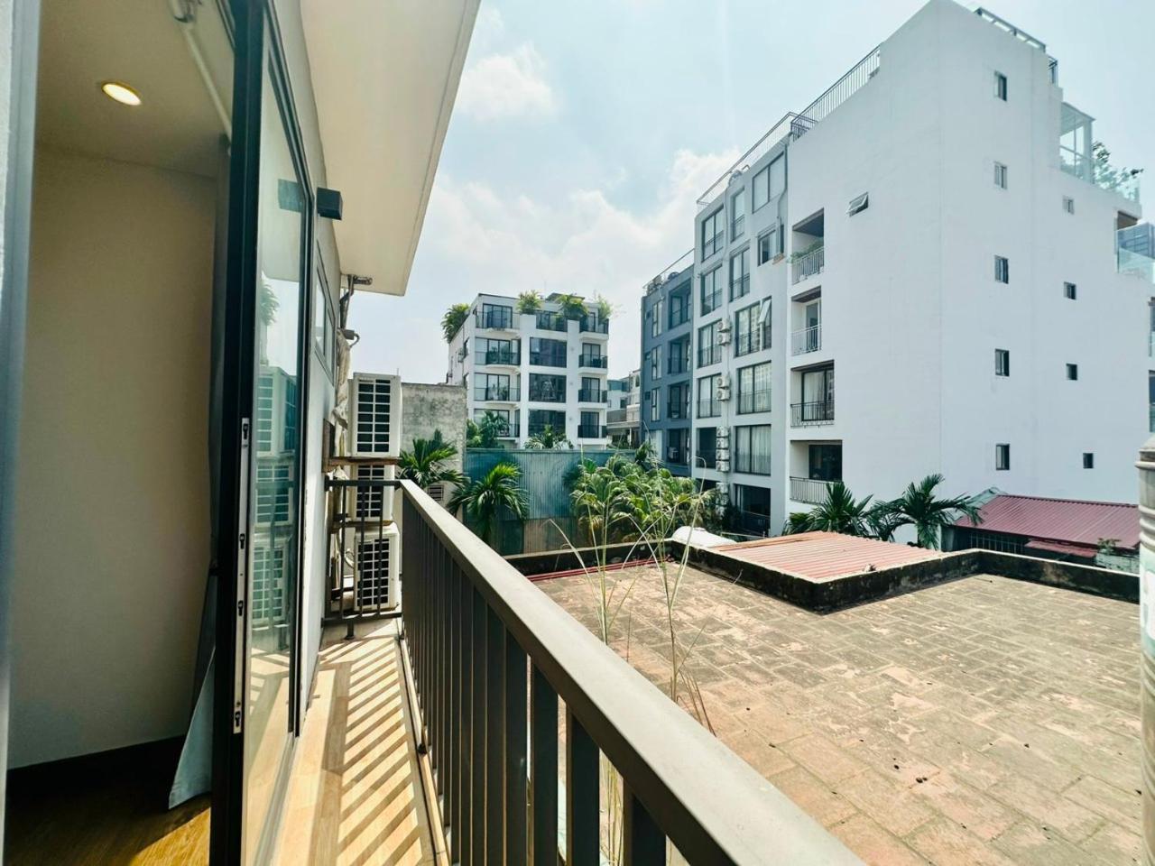 4 - Cheap Price 2 Bedroom Near West * Hanoi
