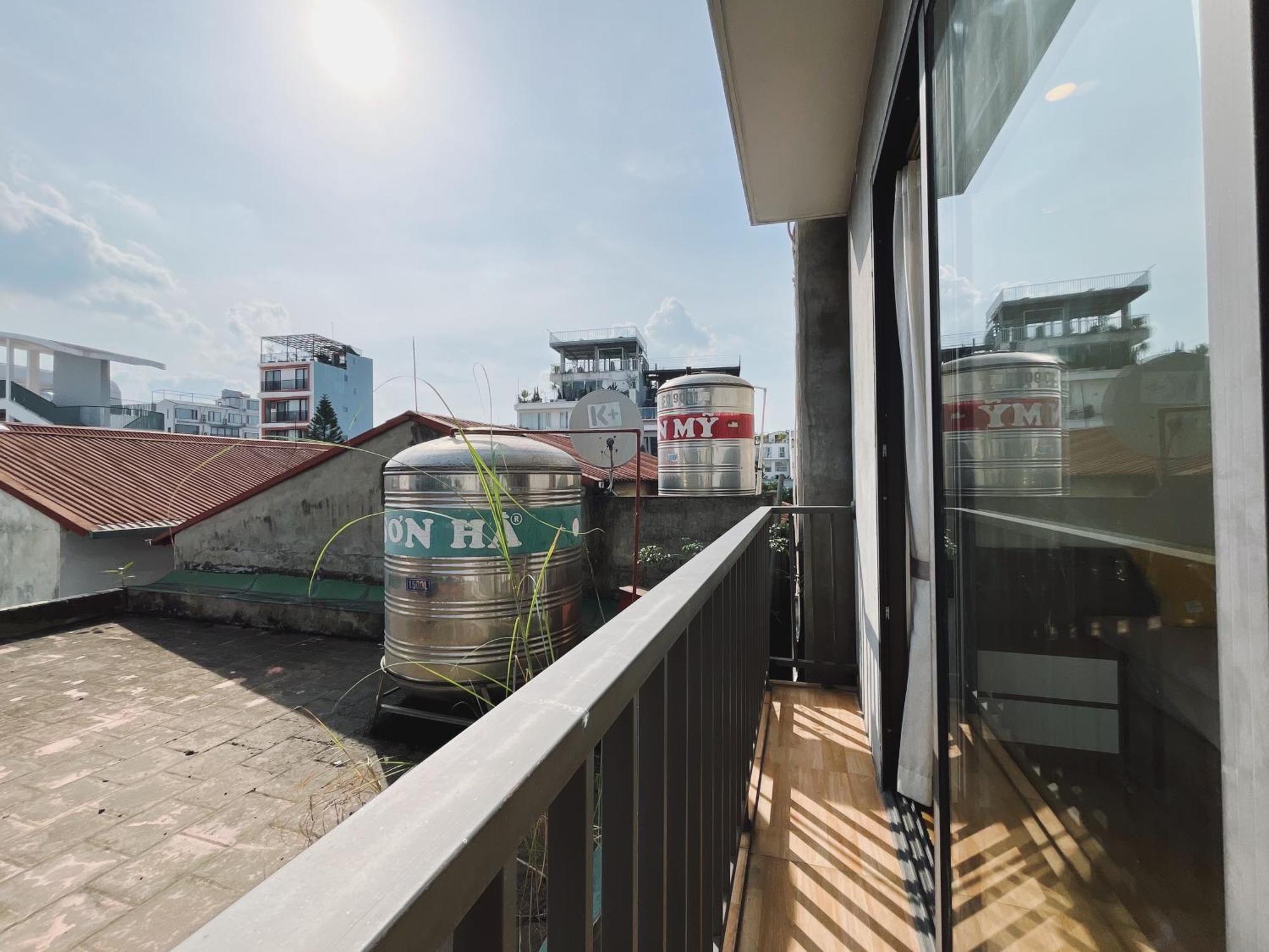 Apartment 4 - Cheap Price 2 Bedroom Near West