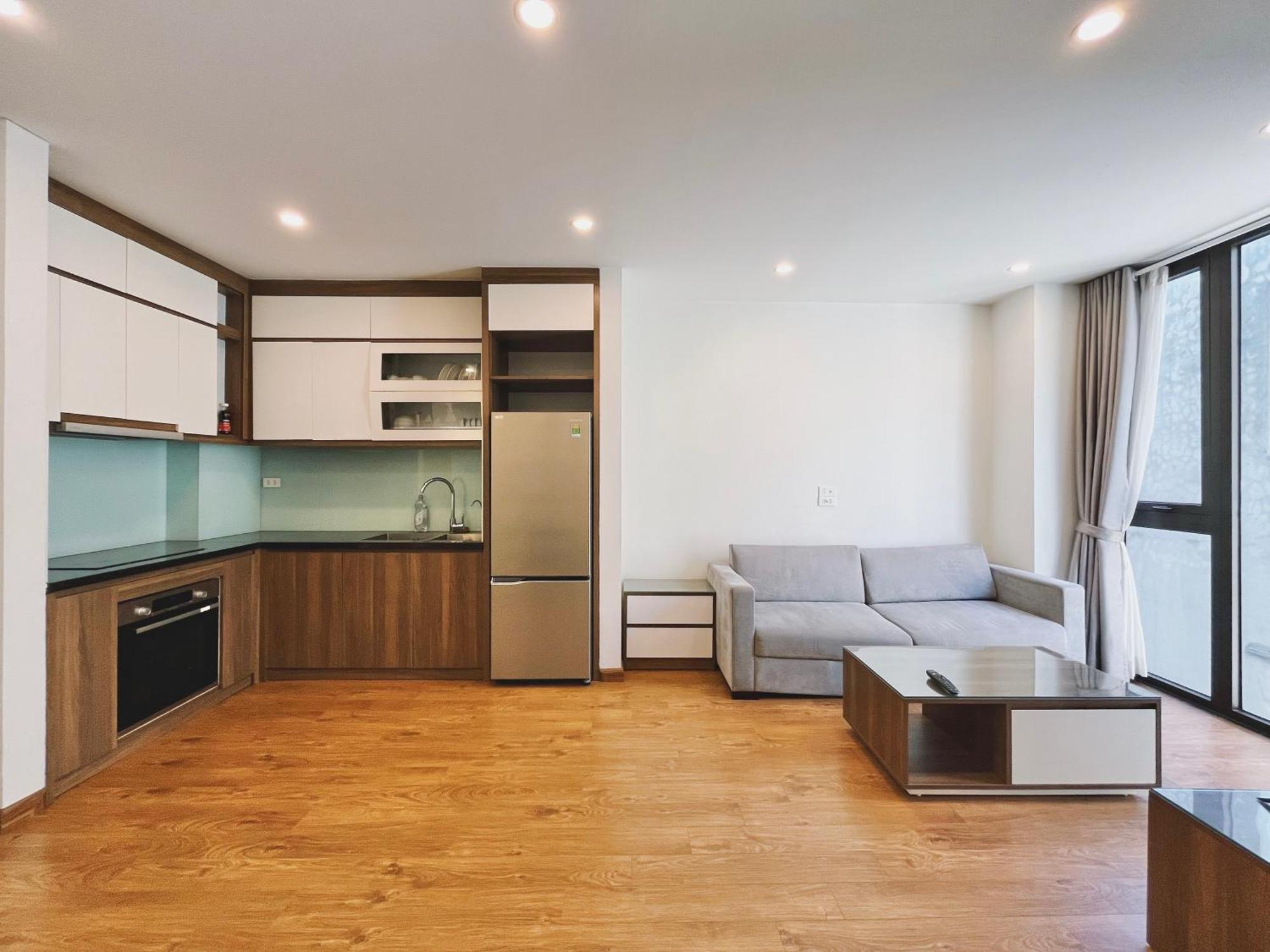 4 - Cheap Price 2 Bedroom Near West Apartment *