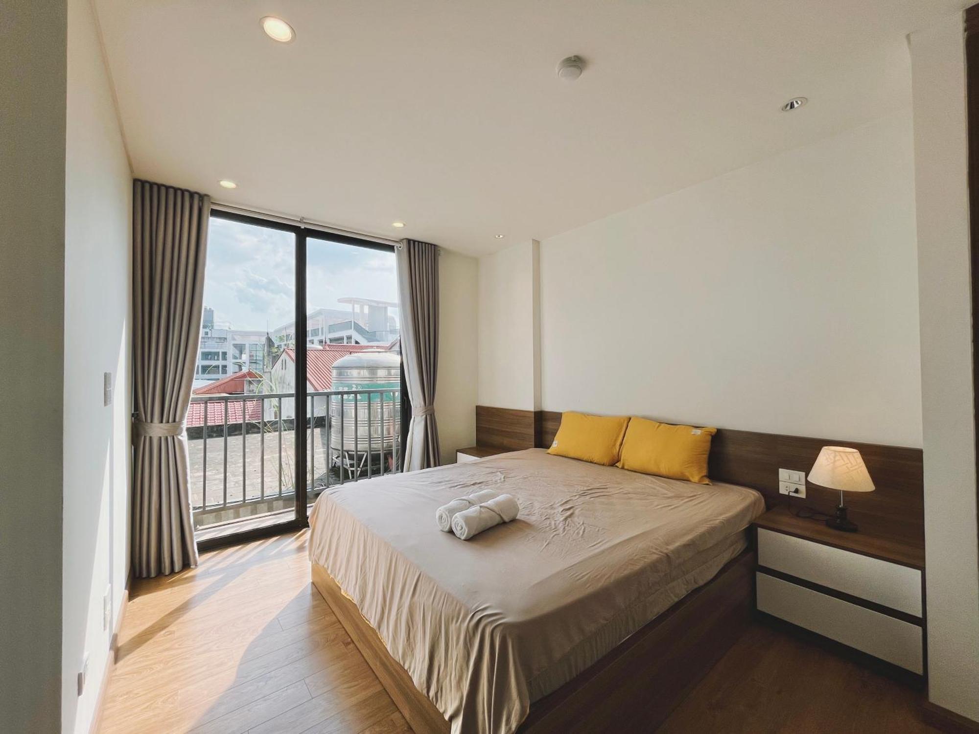 4 - Cheap Price 2 Bedroom Near West Apartment Hanoi