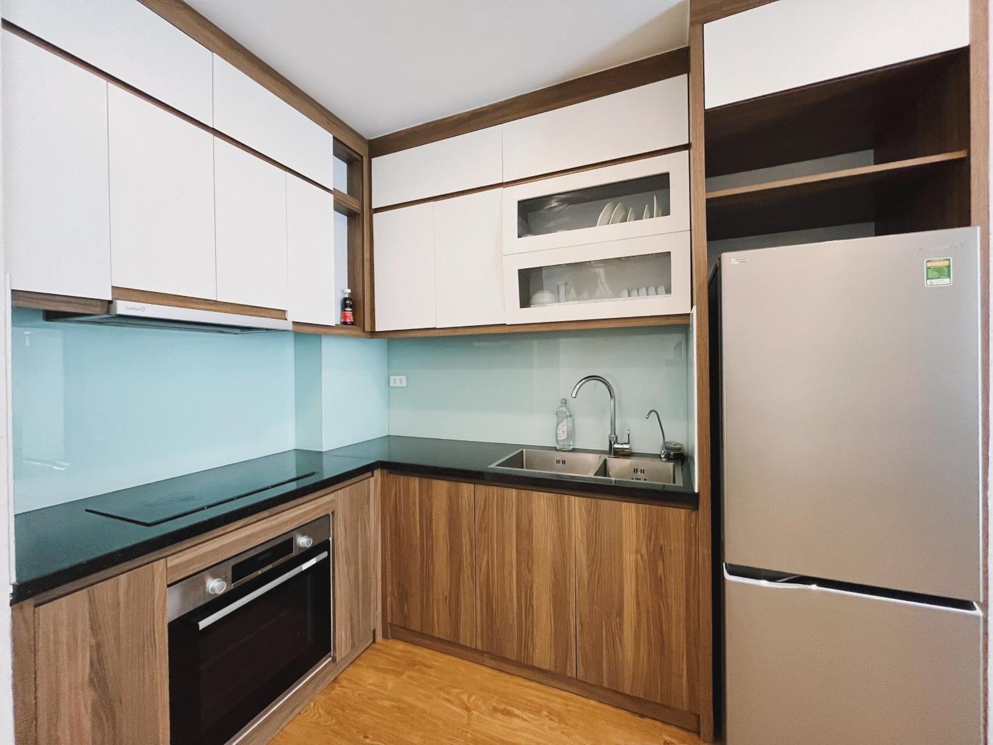 Apartment 4 - Cheap Price 2 Bedroom Near West