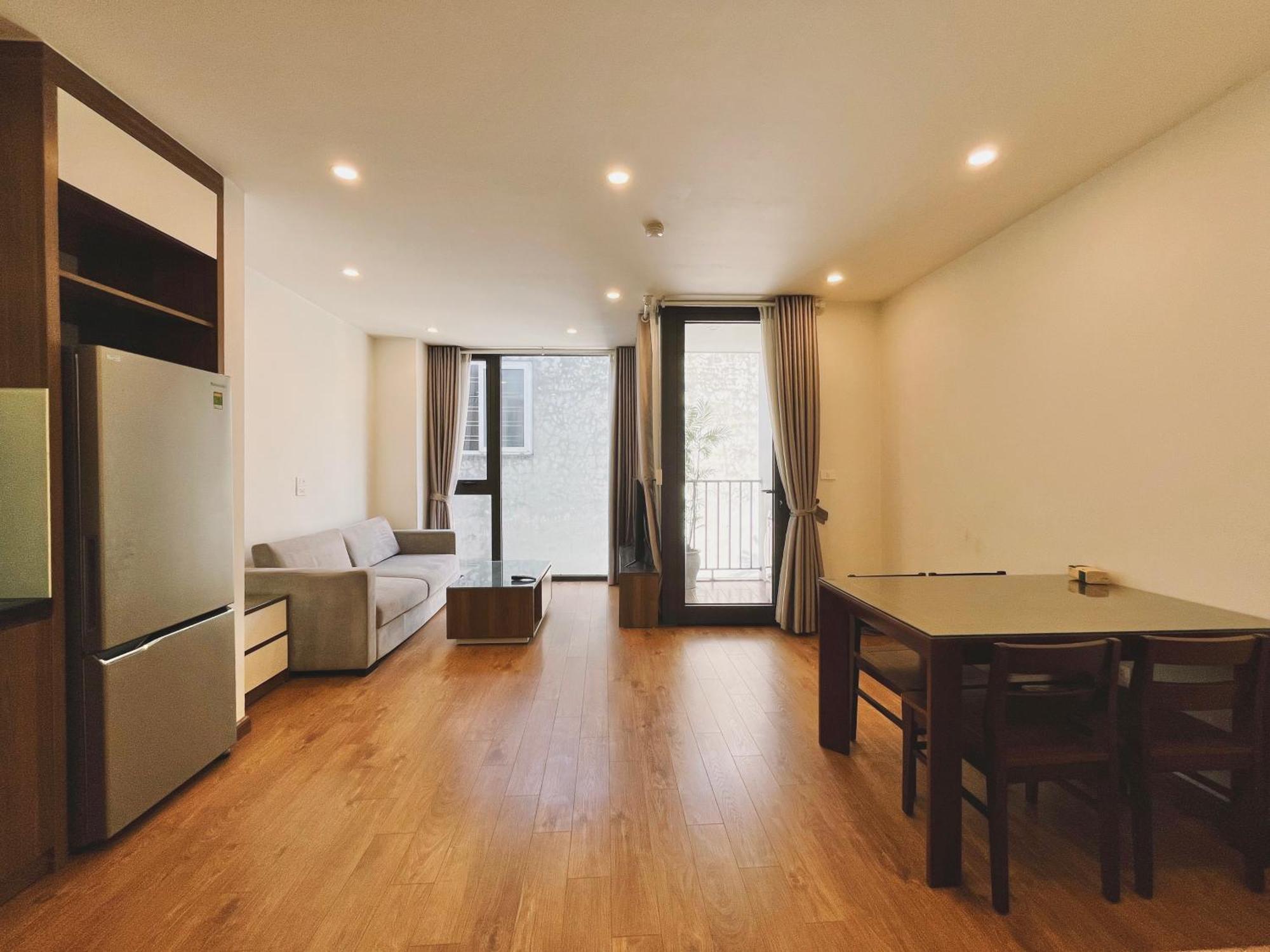 Apartment 4 - Cheap Price 2 Bedroom Near West