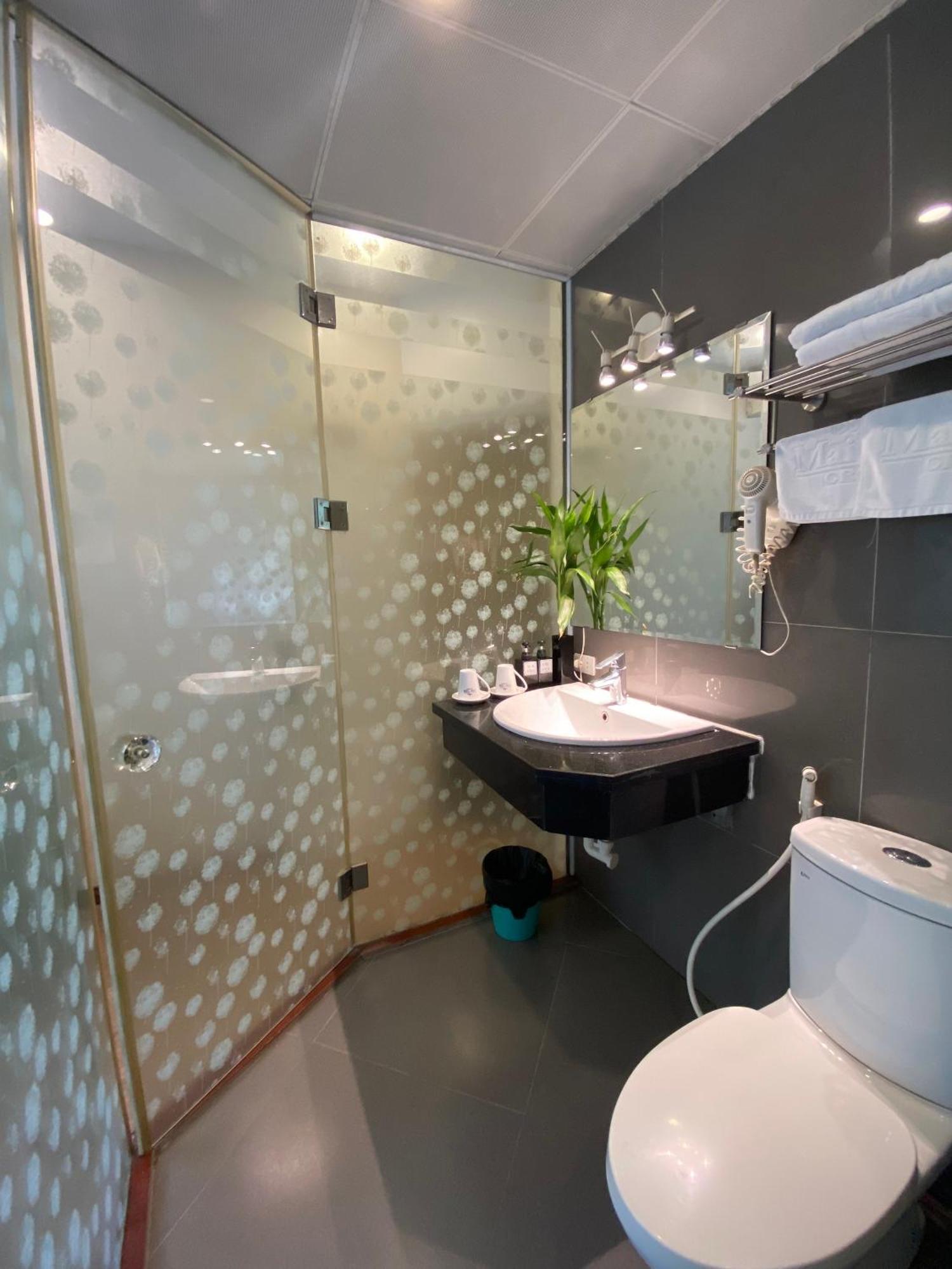 Mai 8 Hotel 2*