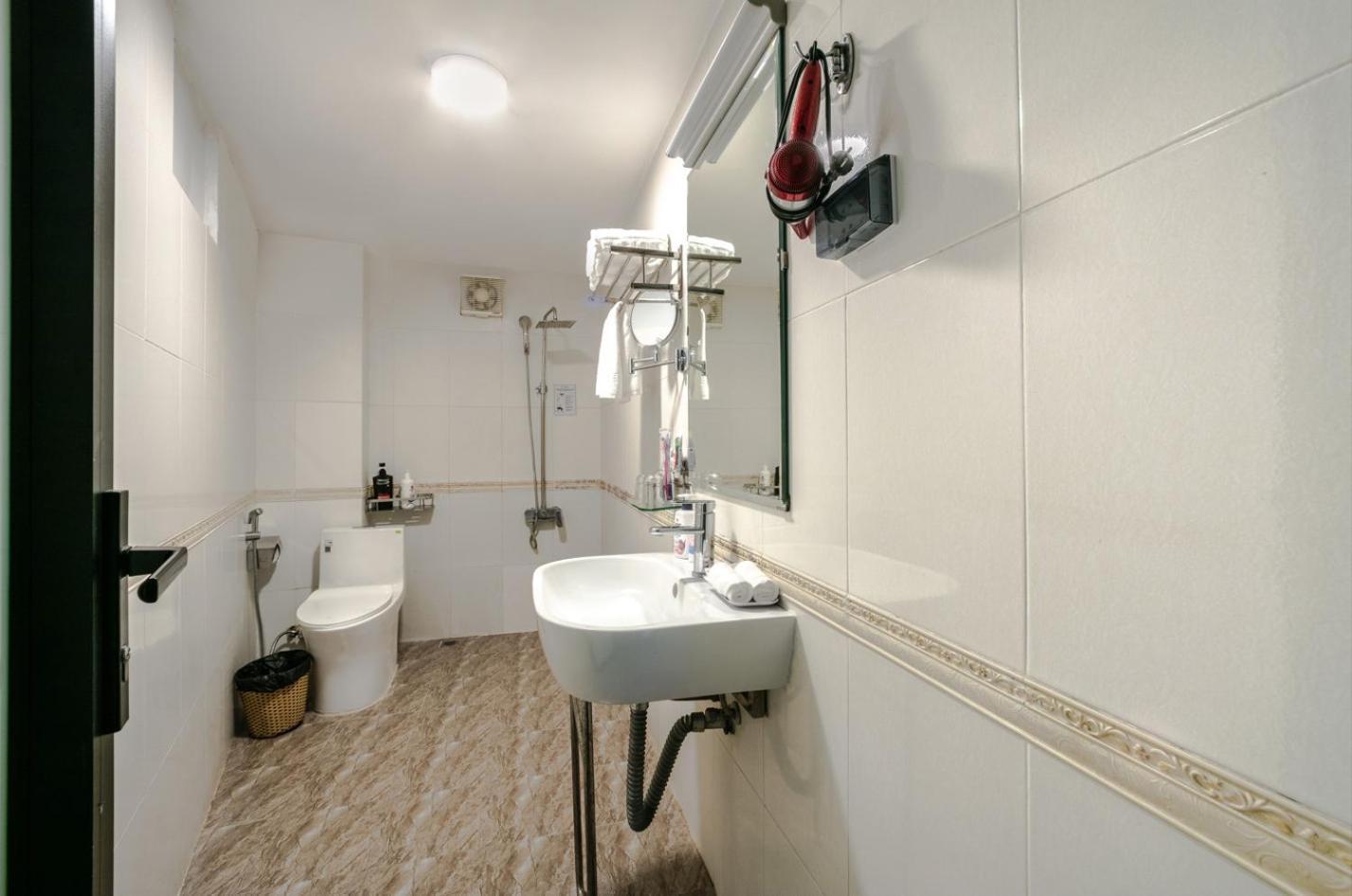 Hotel A25 - 96 Ba Trung