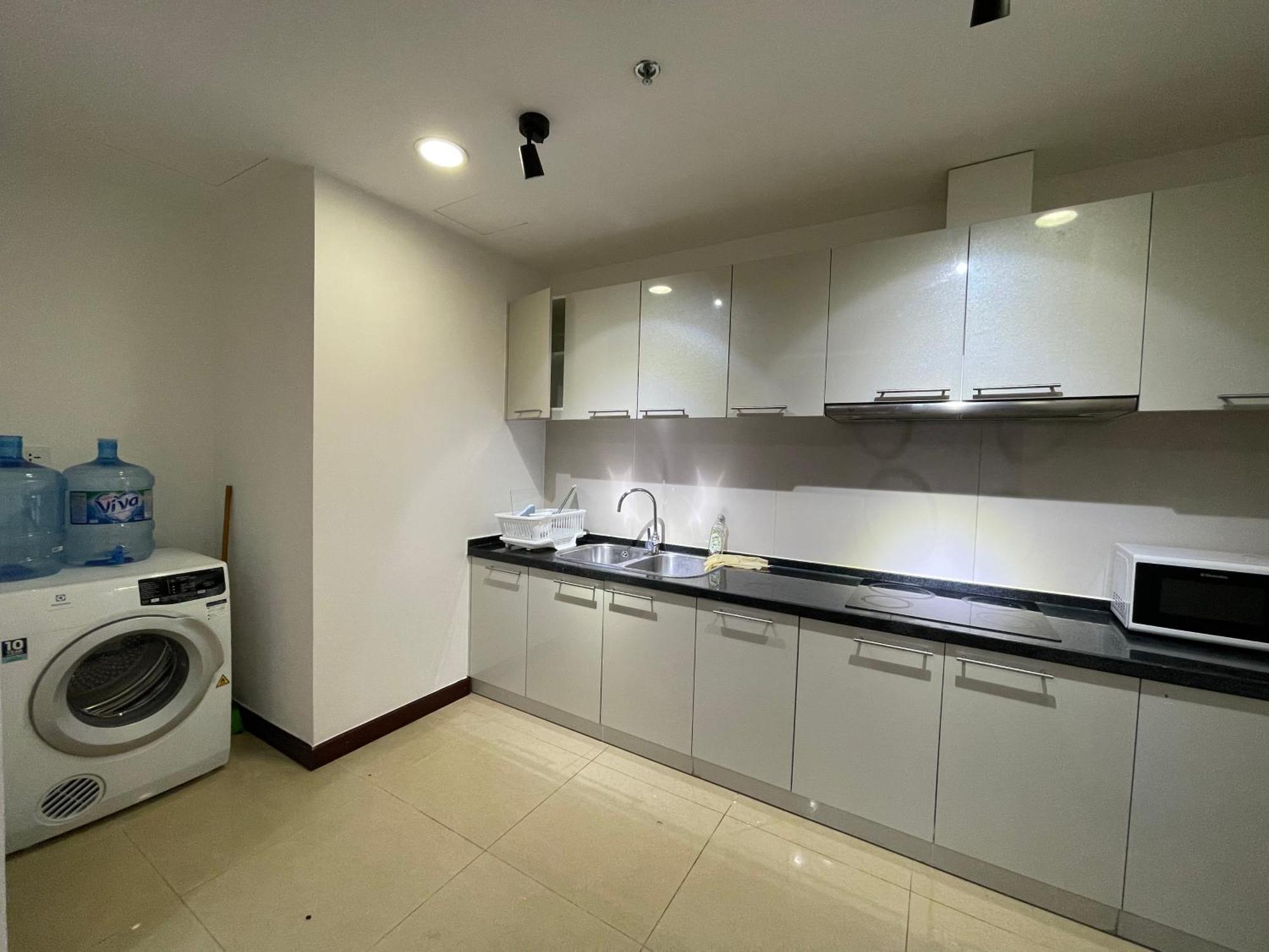 Apartment Vinhomes Royal Luxury 3br *