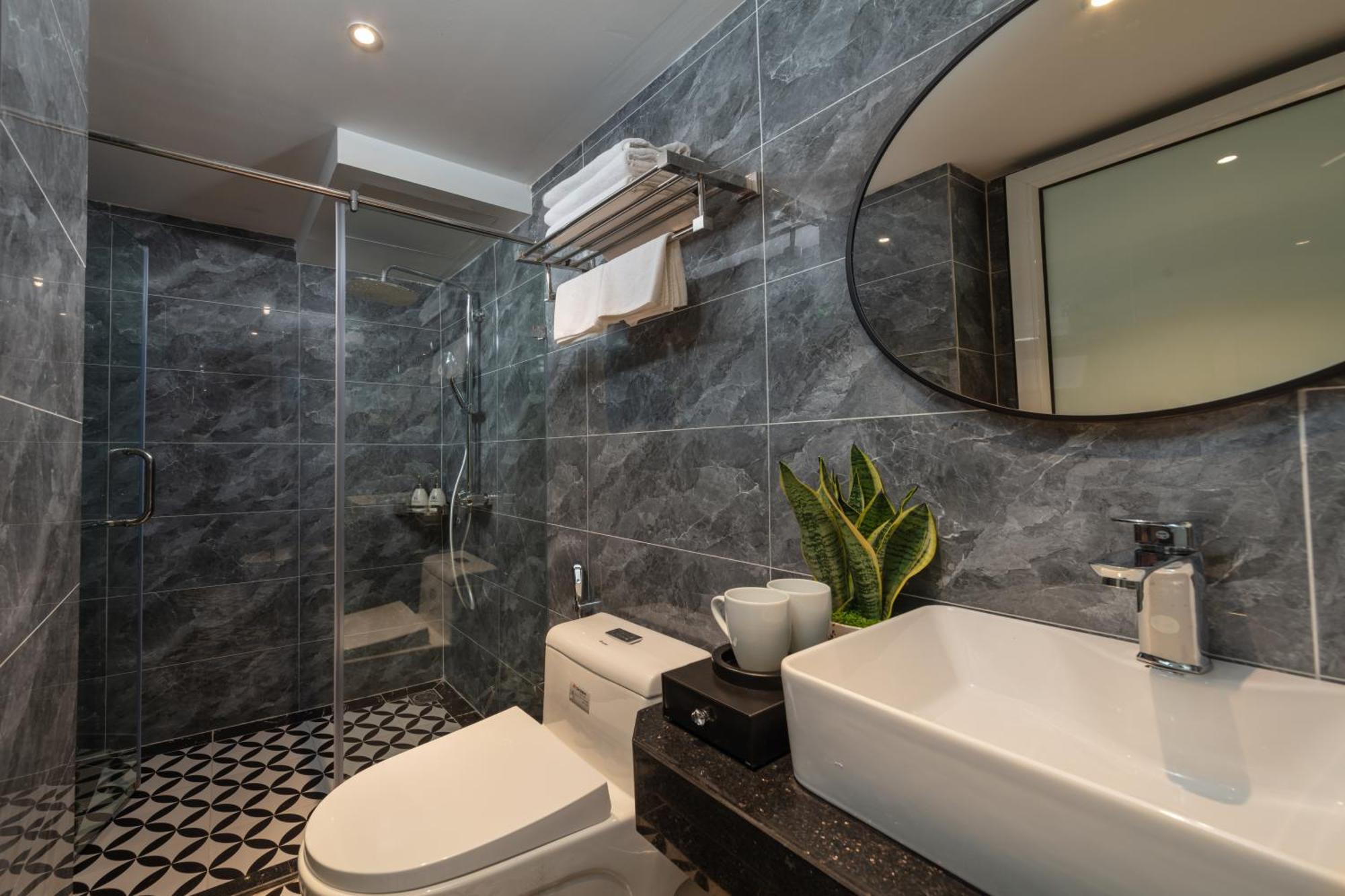 Madelise Grand 4* Hanoi