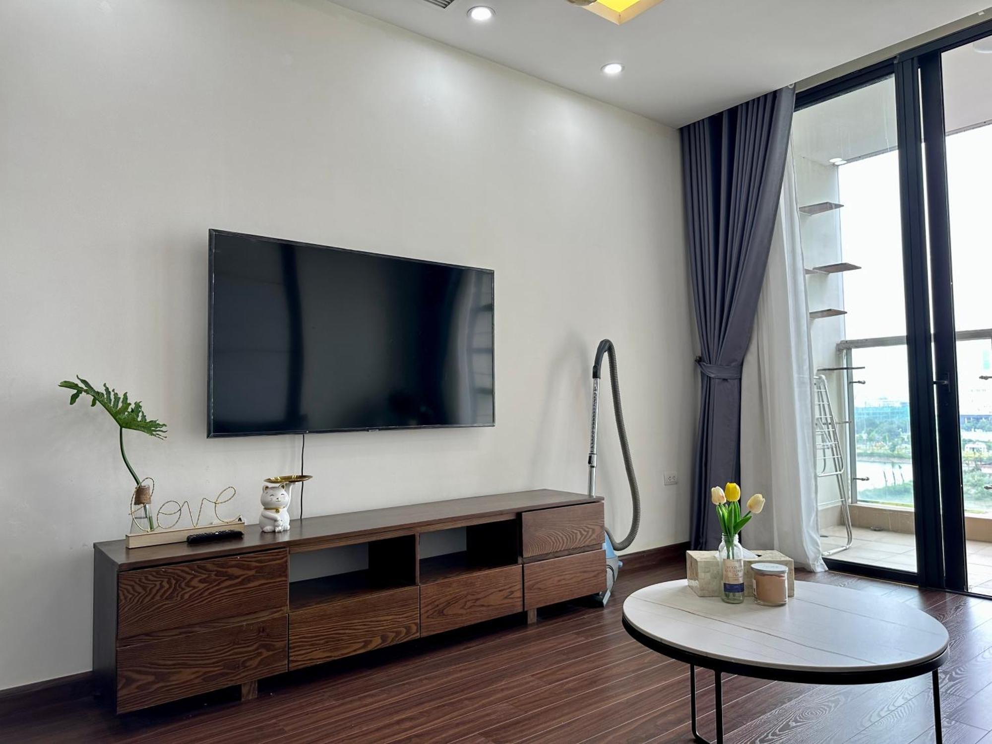 Liliving In Skylake - Ho 3 Phong Ngu Sang Trong Voi View Ho - Near Keangnam Apartment *