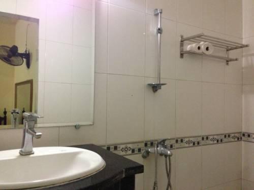 Apartment Hoang Gia -150 Nghi Tam Hn - By Bay Luxury *