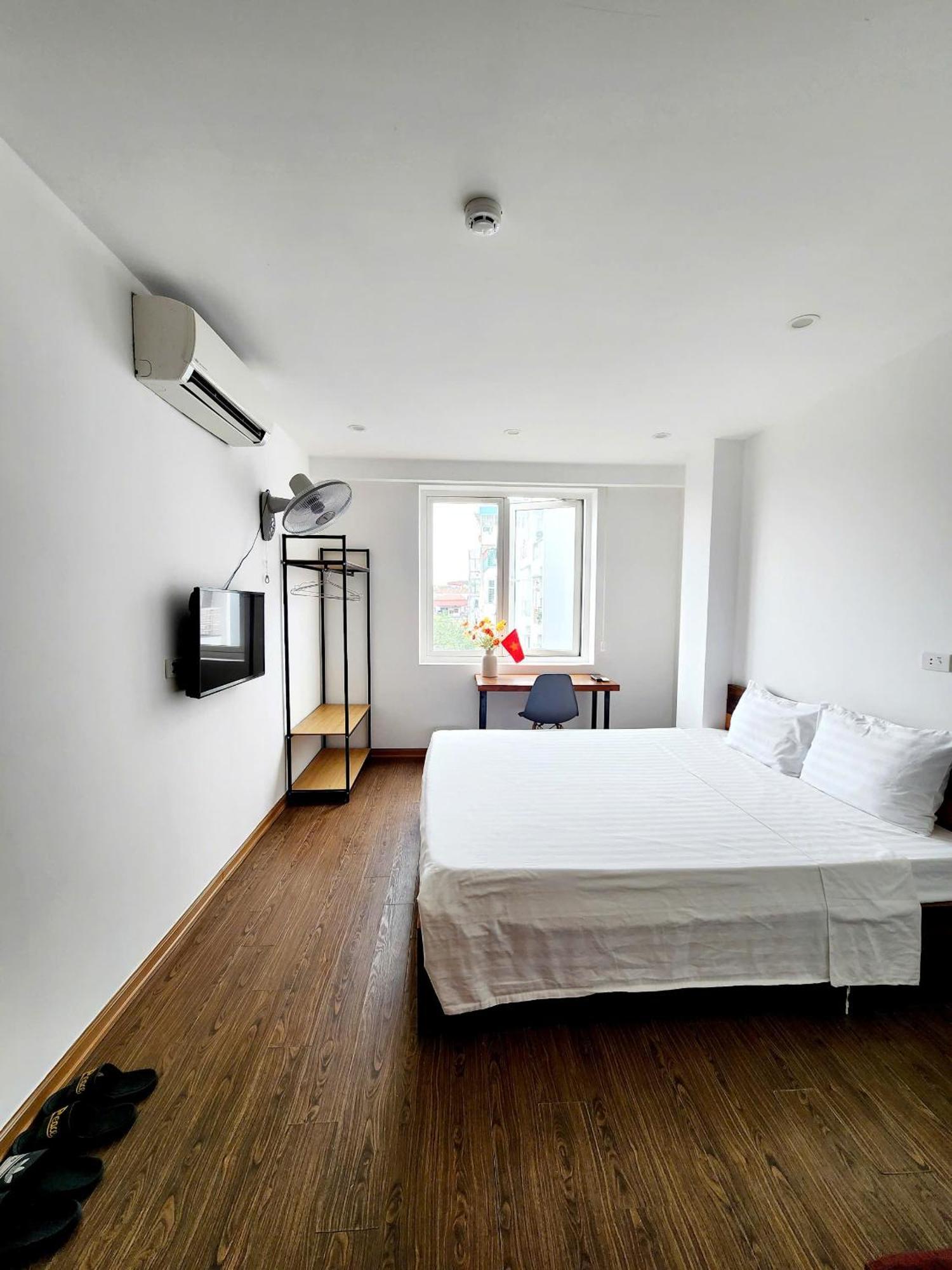 Lakeside House Hà Nội