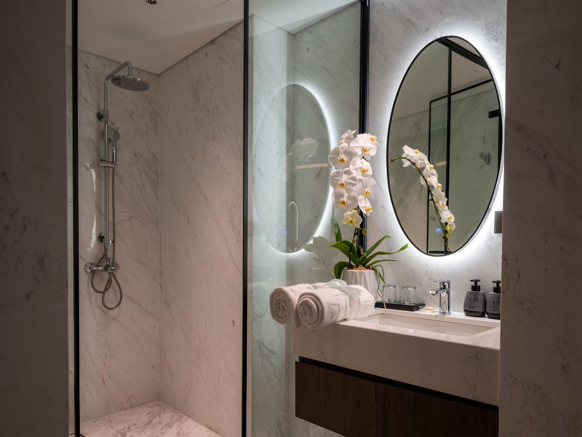 Hotel H Ha Noi