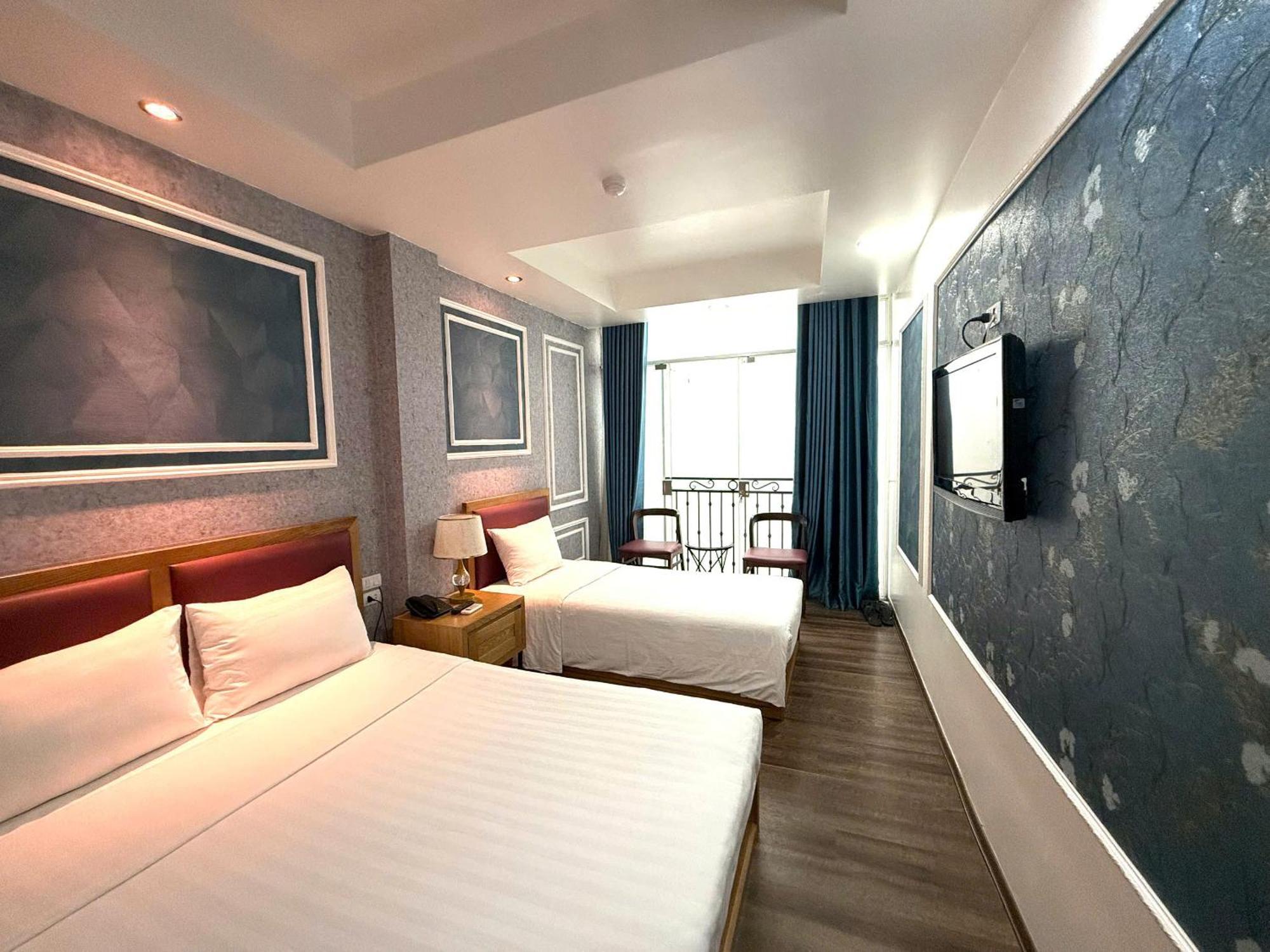 & 3* Hanoi