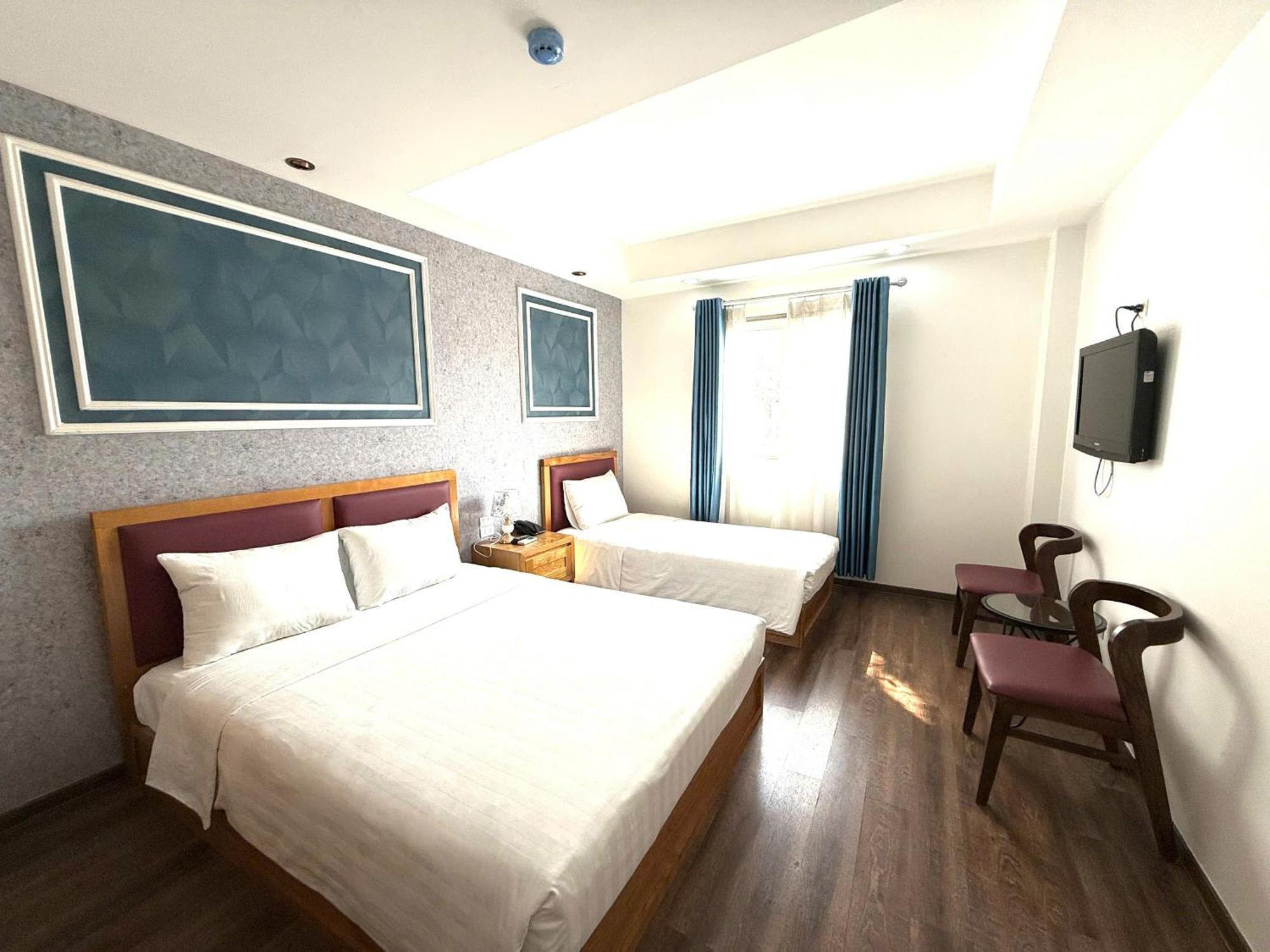 & Hotel