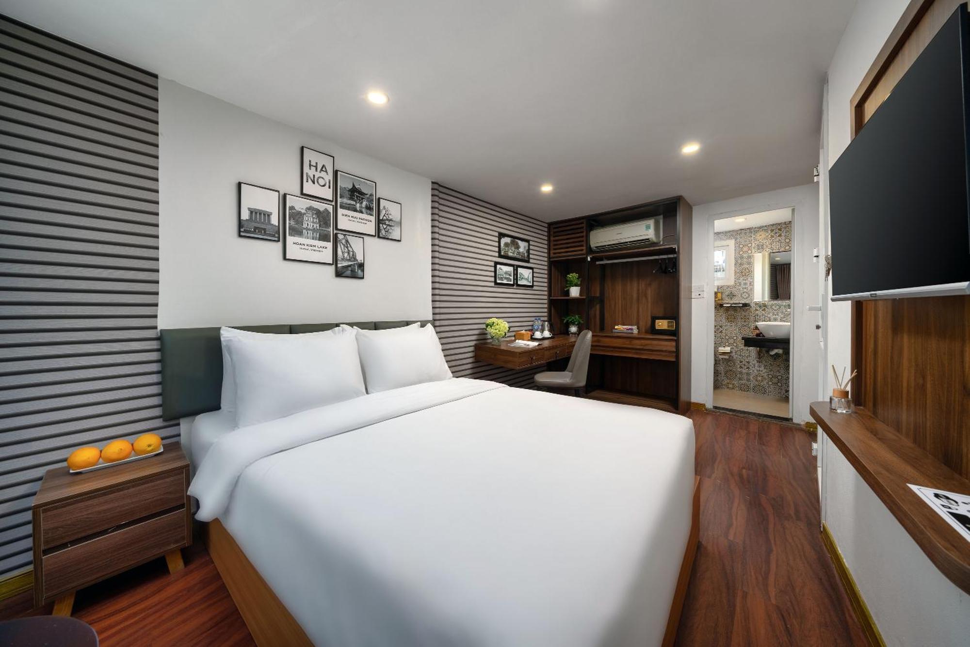 Charlie House Hà Nội