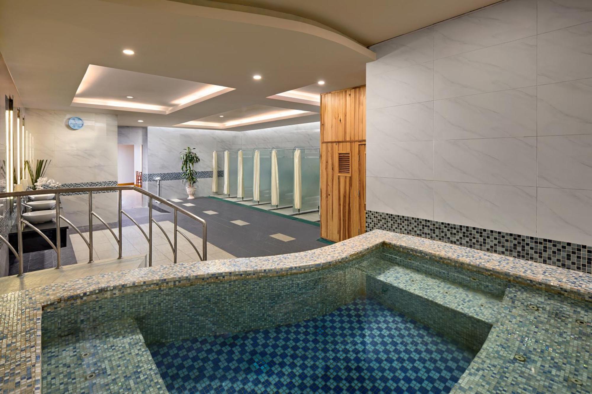 Hotel The Club & Residences Hanoi