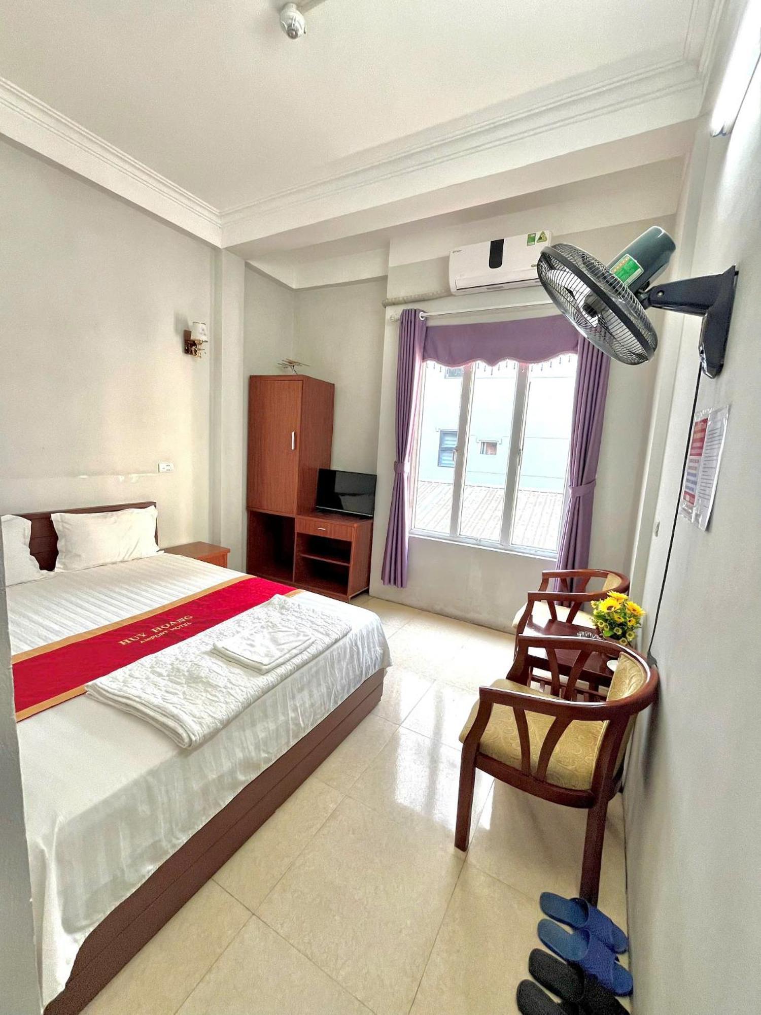 Bed & Breakfast Huy Hoang Airport 2*