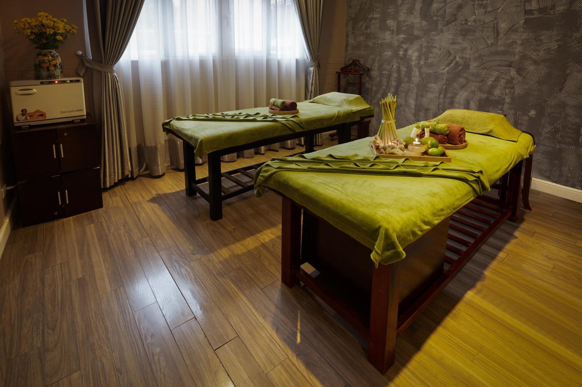 Hotel Brilliant & 4*