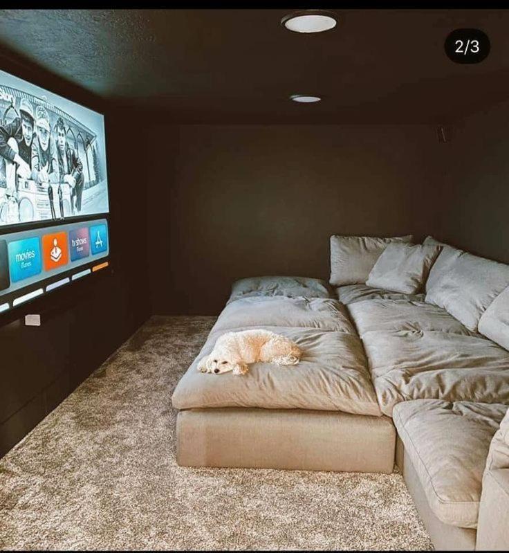 N'stay: Netflix-themed With 24/7 Bar & Cafe * Hanoi