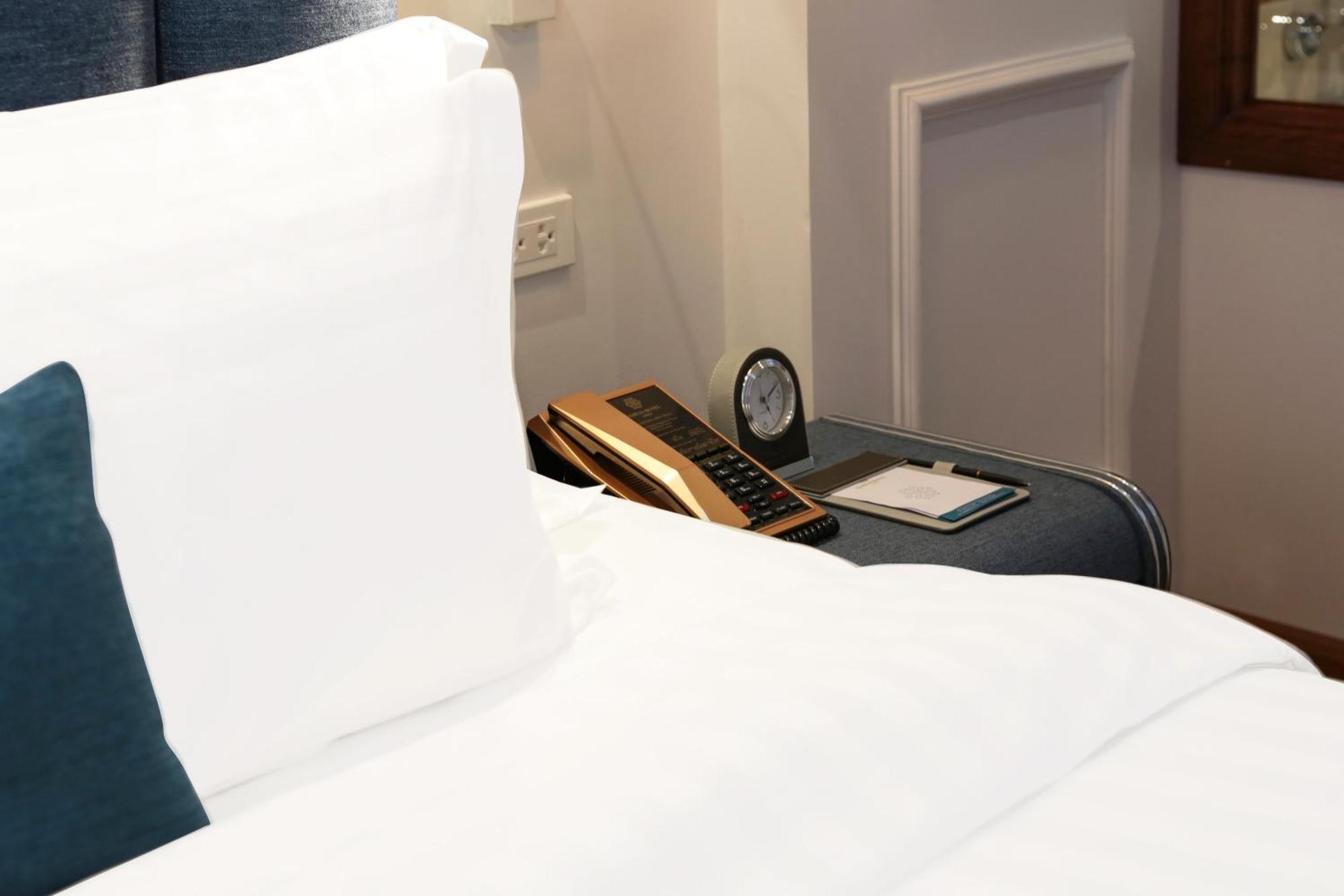 Dahlia Hotel 4*