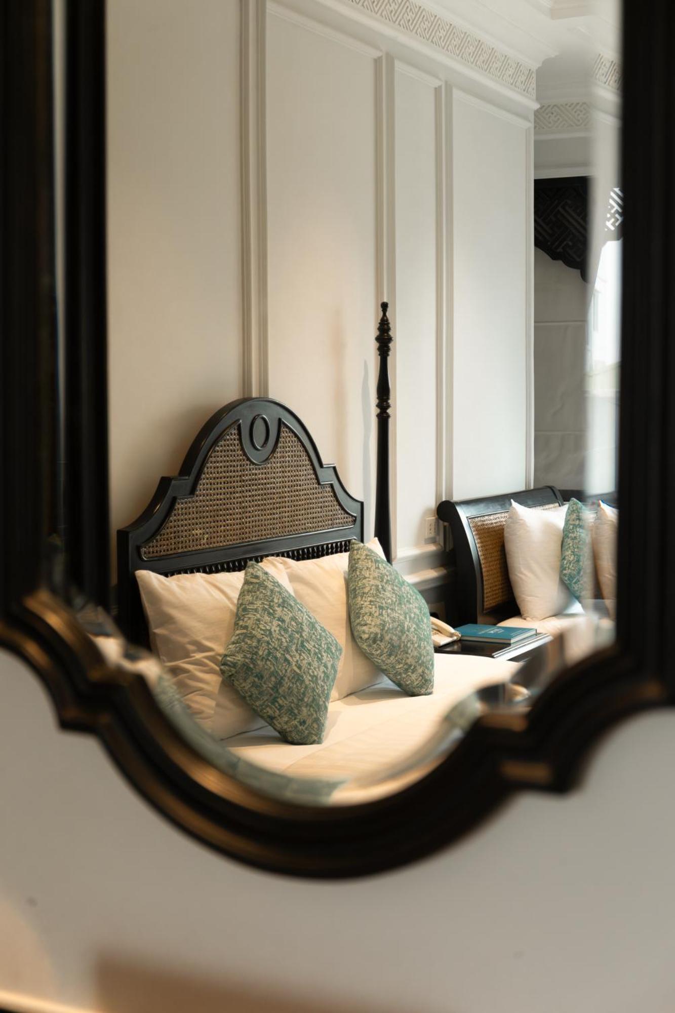Graceful And Travel Hotel