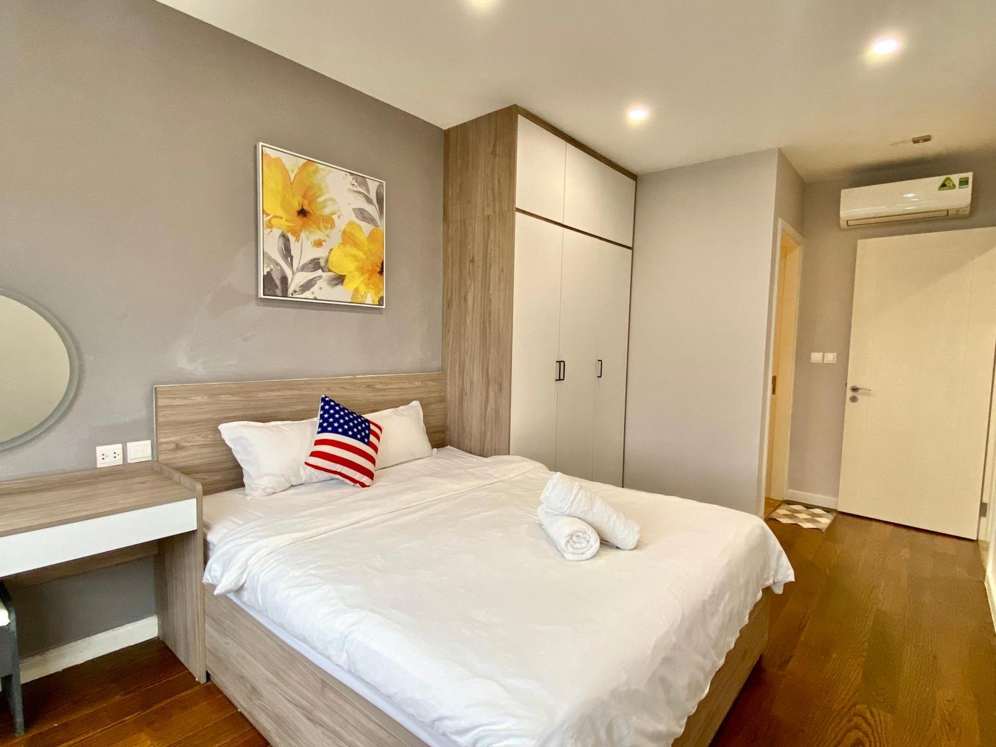 Apartment Qmp - Vinhomes D'capitale Tran Duy Hung Hanoi