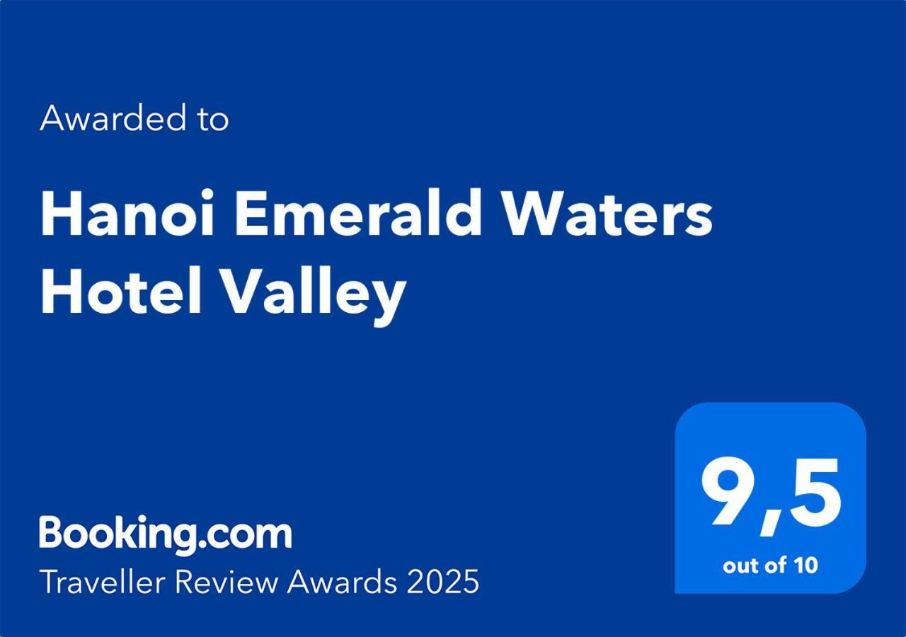 Emerald Waters Valley