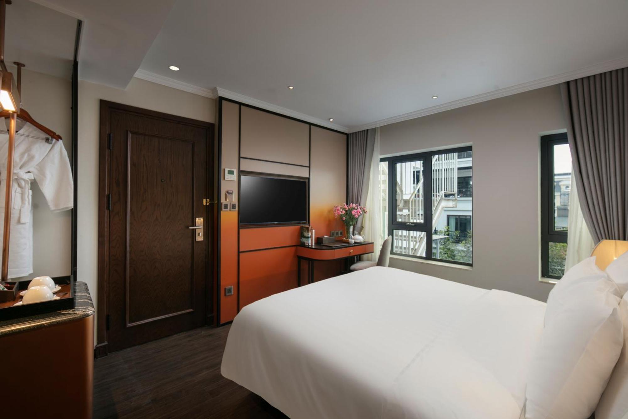 Hotel The Chi Boutique 4*