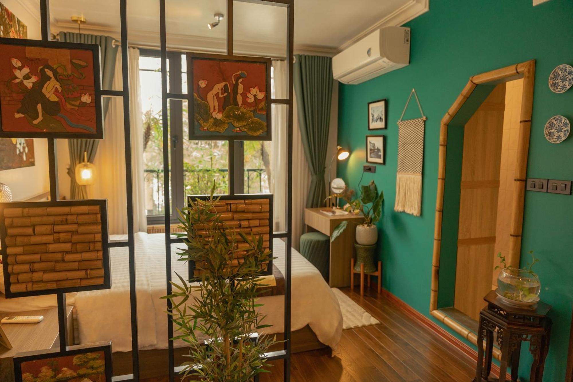Amazing View, Natural Light, 3' To Hoan Kiem Lake, Free Wifi, Netflix, 2 Beds, 1 Toilet-2 Showers Hanoi