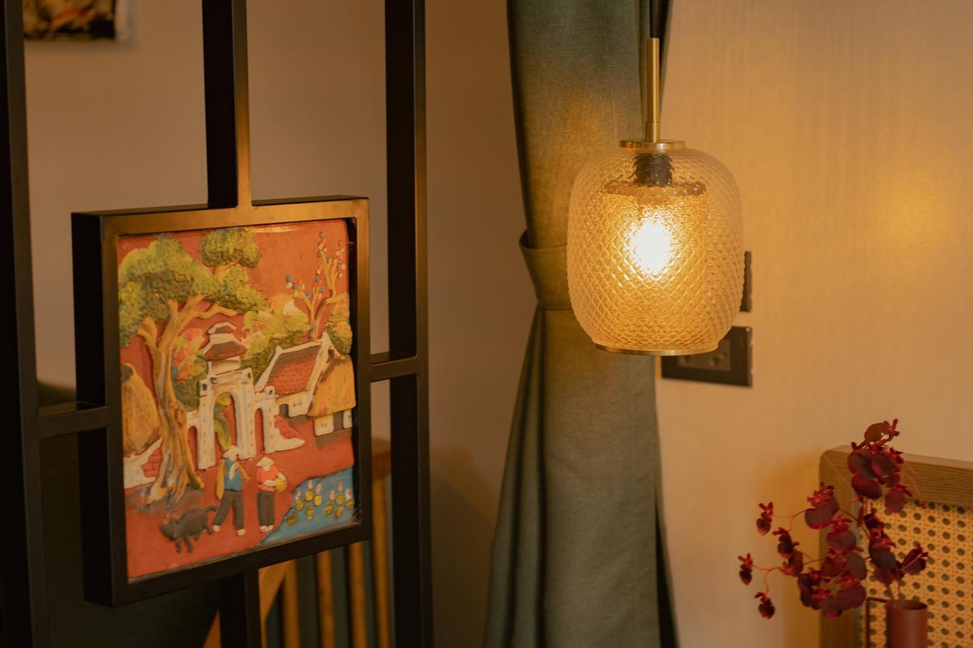 Amazing View, Natural Light, 3' To Hoan Kiem Lake, Free Wifi, Netflix, 2 Beds, 1 Toilet-2 Showers * Hanoi