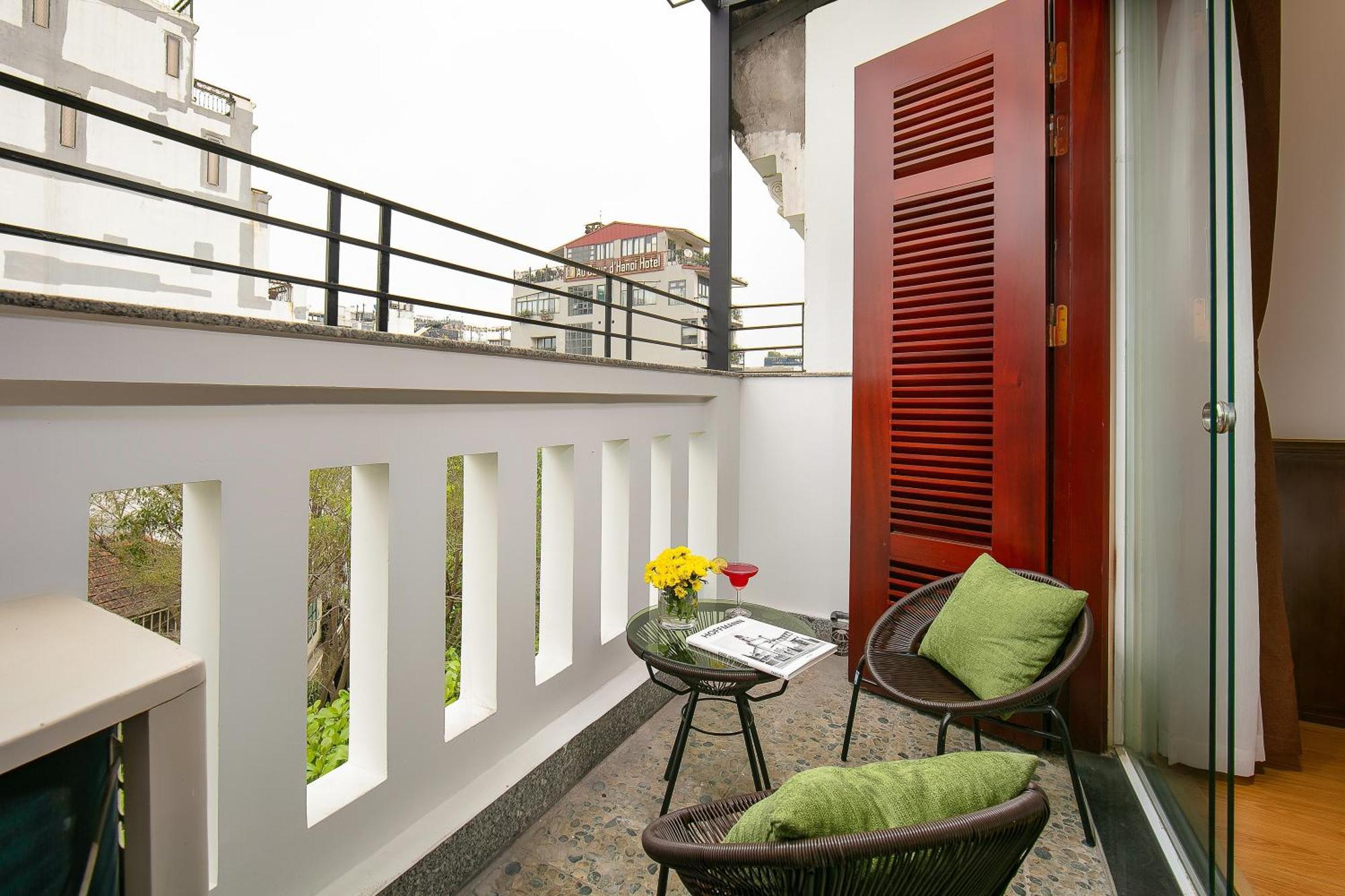 Khách sạn Tunger Premium & Travel