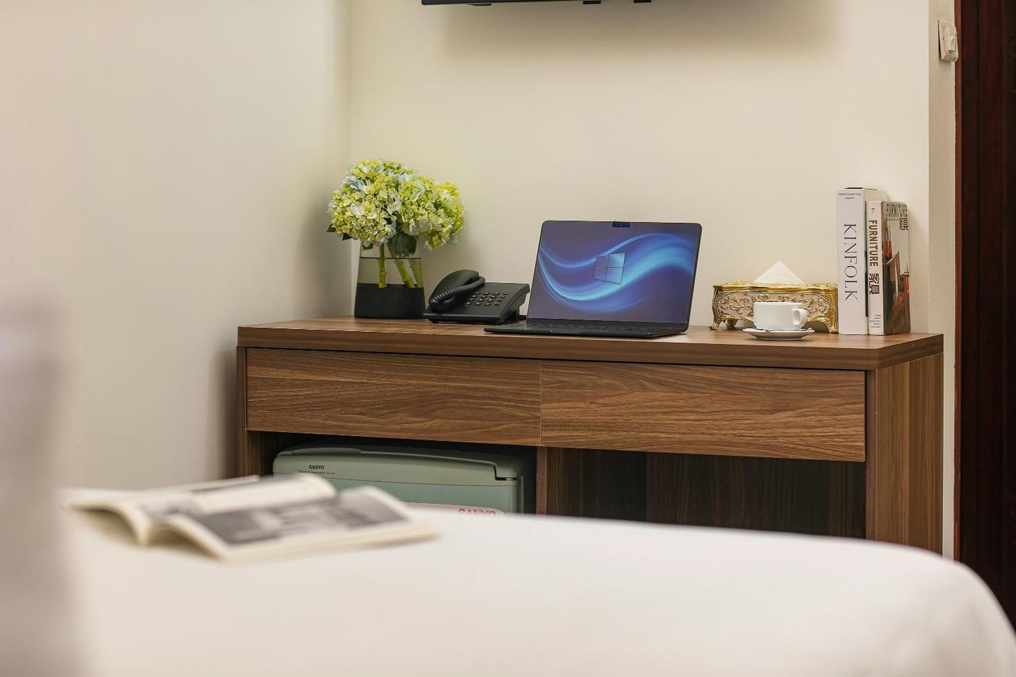 Khách sạn Tunger Premium & Travel Hà Nội