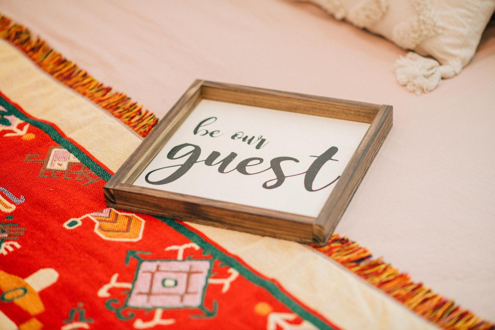 Khách sạn hẻo lánh Miacasahanoi - King Bed - Free Laundry - Netflix & Rooftop Chill *