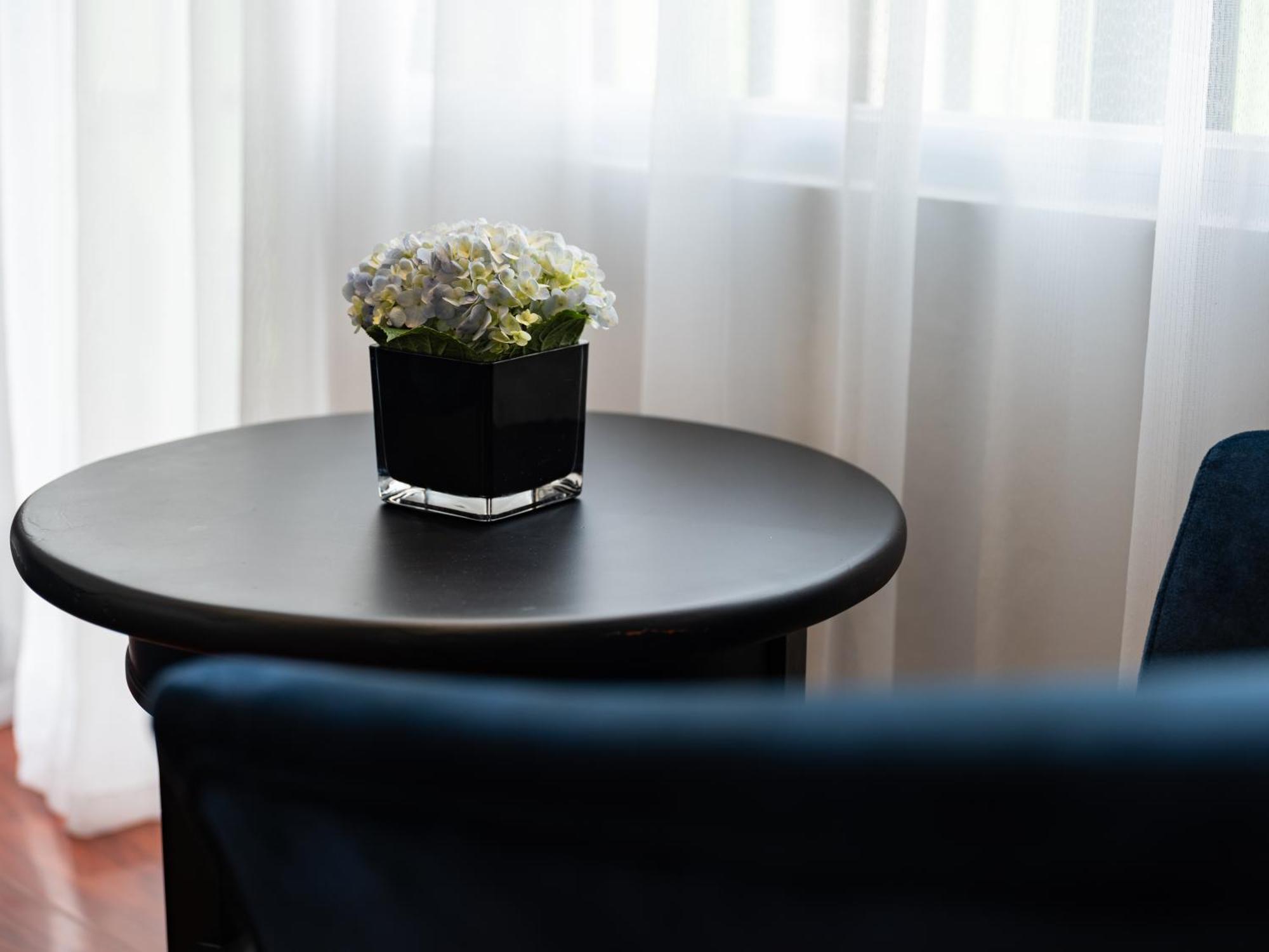 The Flower Boutique & Travel Hotel Hanoi
