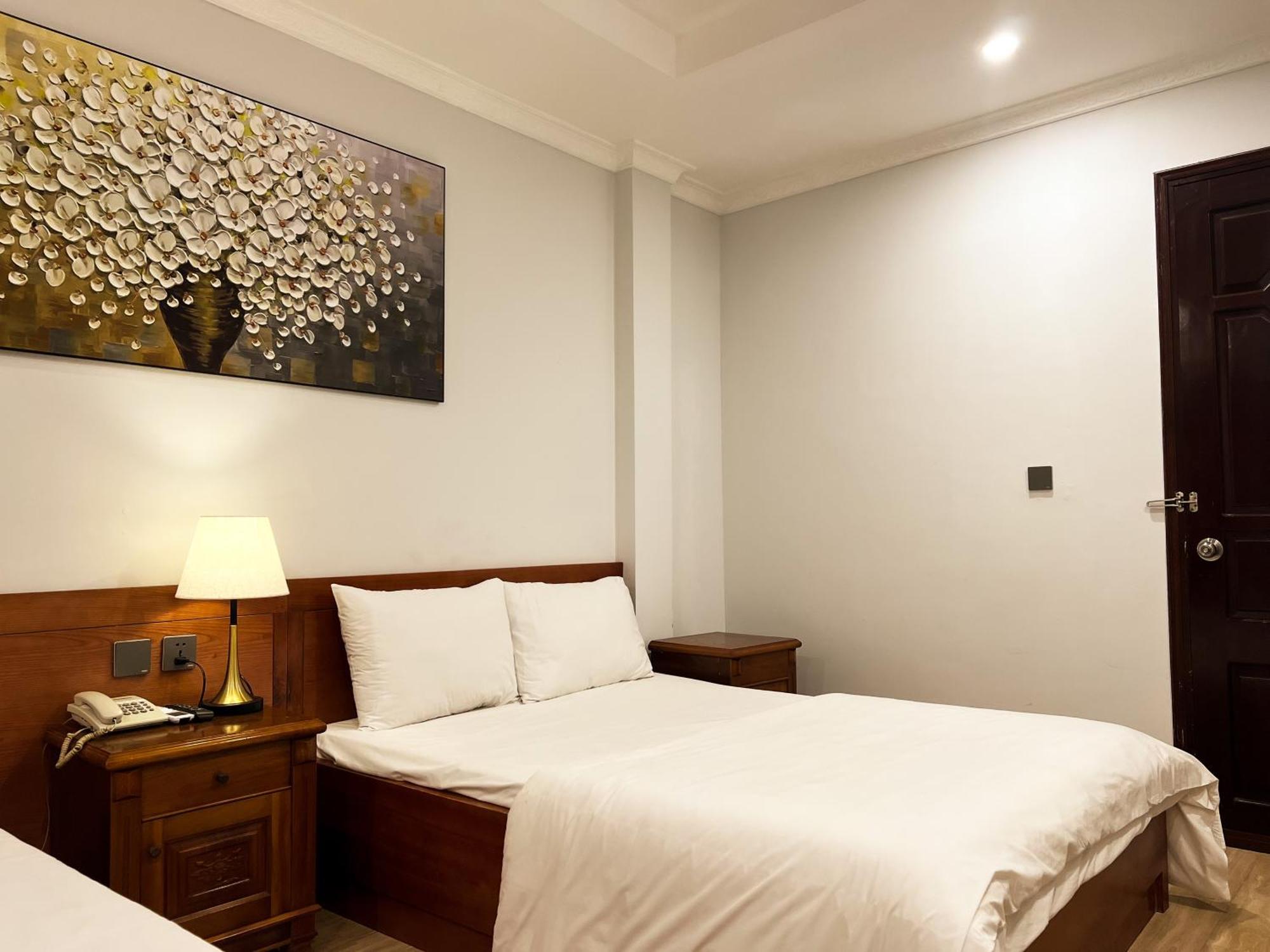 Ven Ho Hanoi