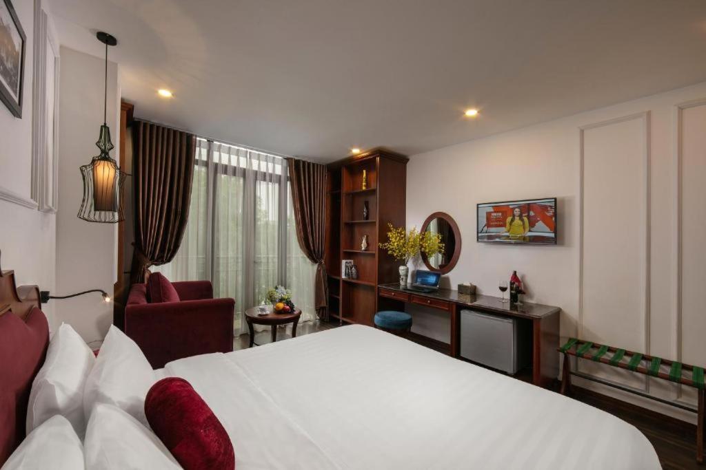 Vision 41 Phu Doan - By Bay Luxury Hotel