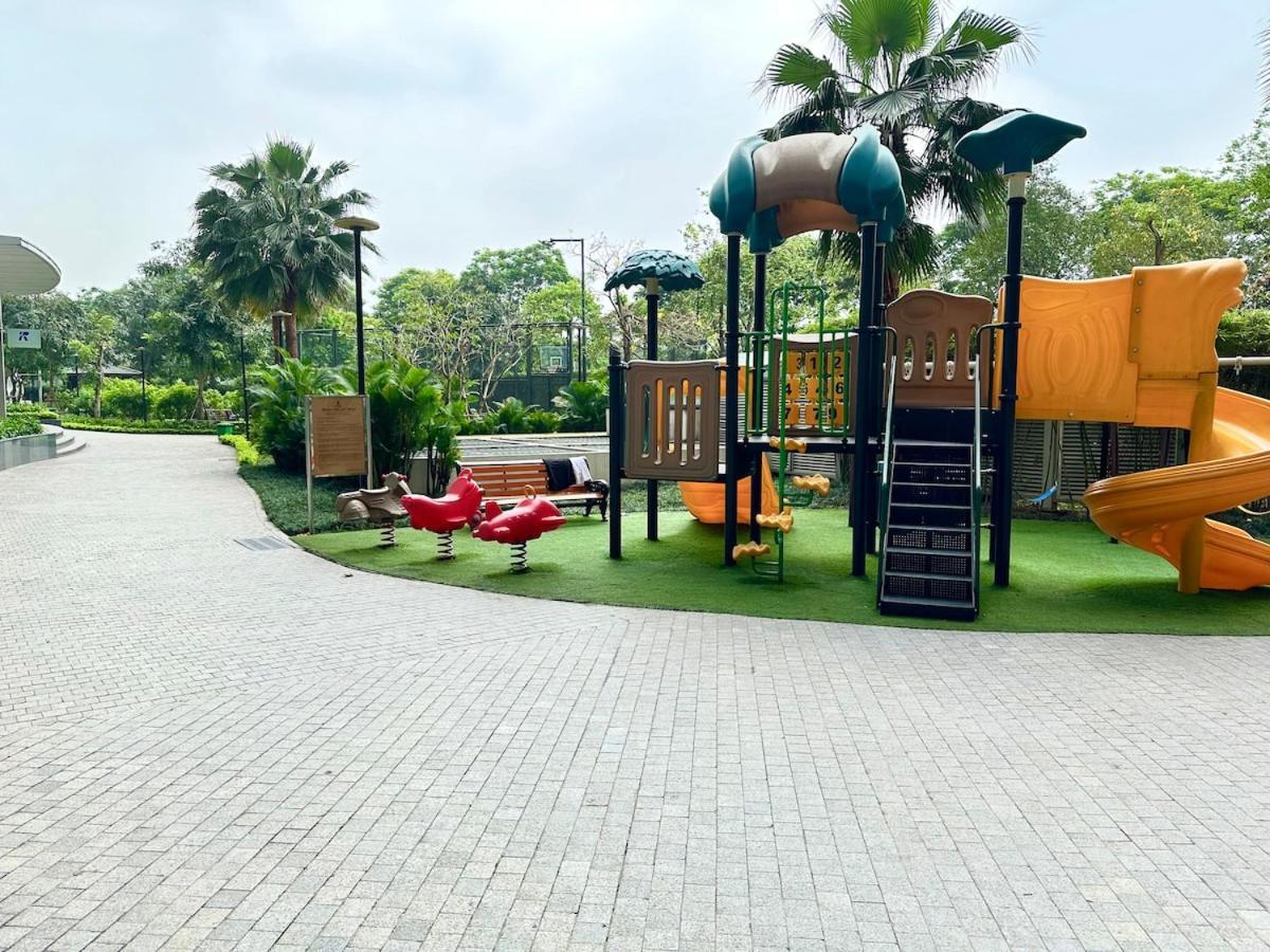 Beautiful View, Modern 3' To Walking Lake, Gym And Swimming Pools * Hanoi