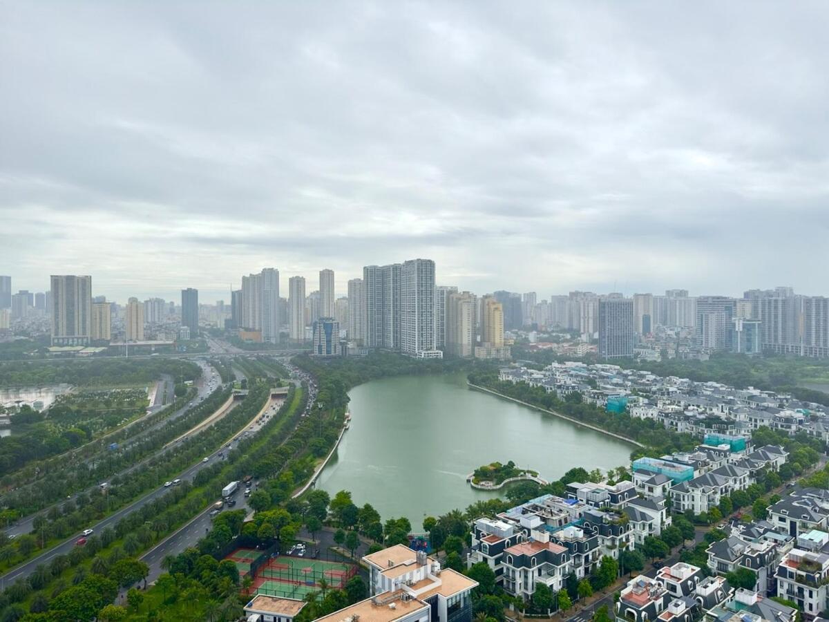 Beautiful View, Modern 3' To Walking Lake, Gym And Swimming Pools Apartment *