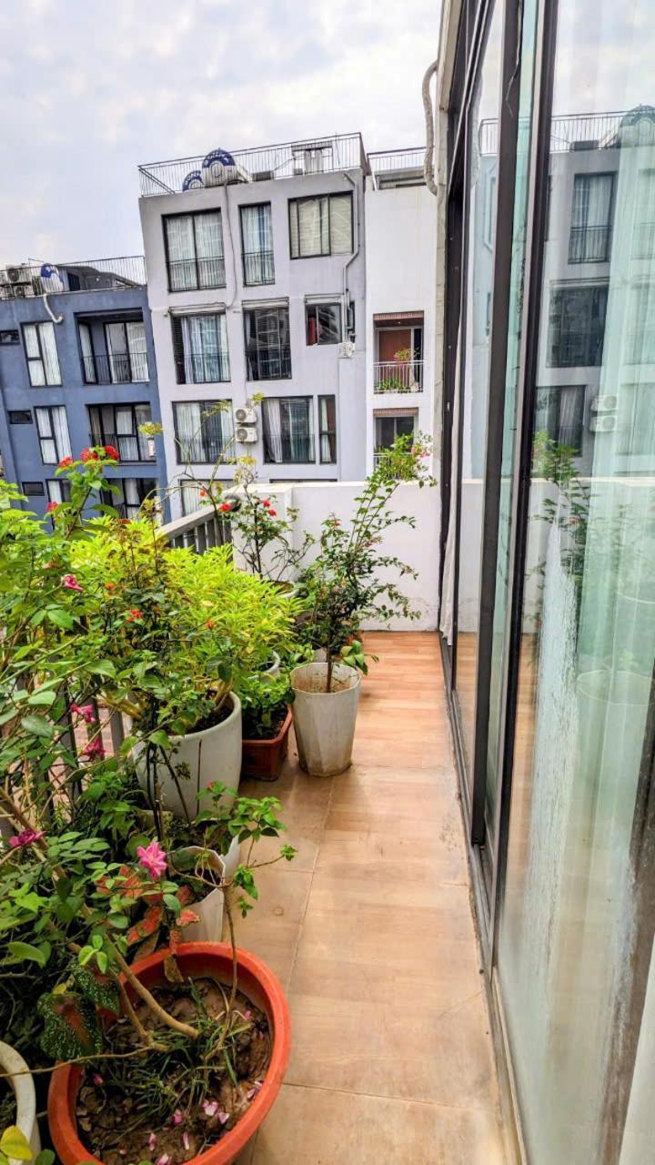 4 - Cheap Price 2 Bedroom Near West Apartment