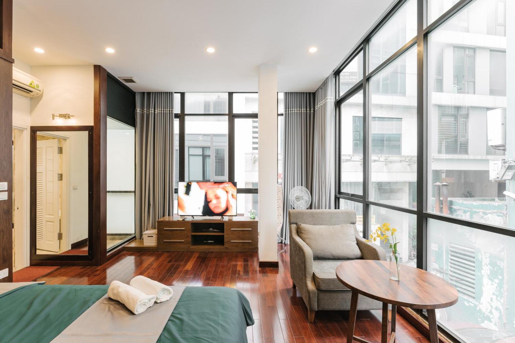 Aparthotel Hi.home House Near 5*