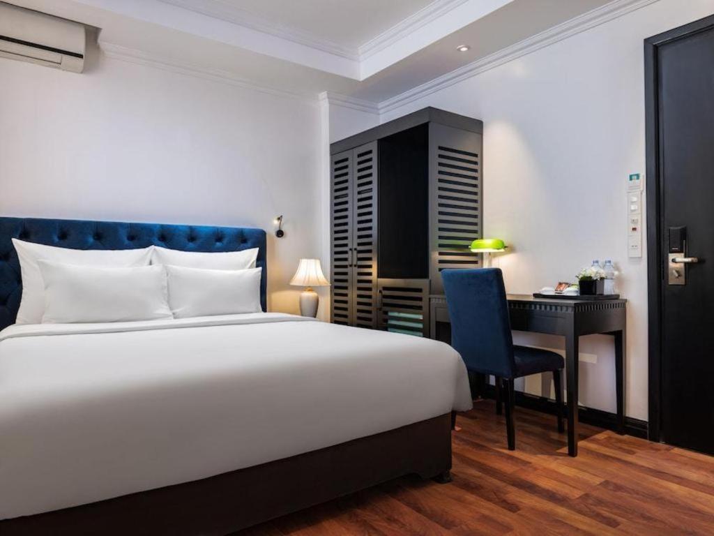 Flower Hotel 3*