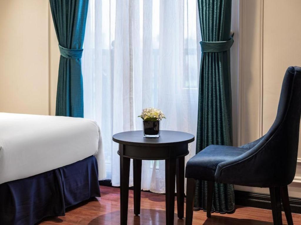 Hotel Flower Hanoi