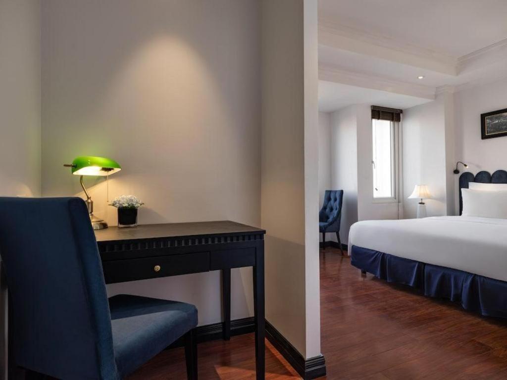 Flower Hotel 3*