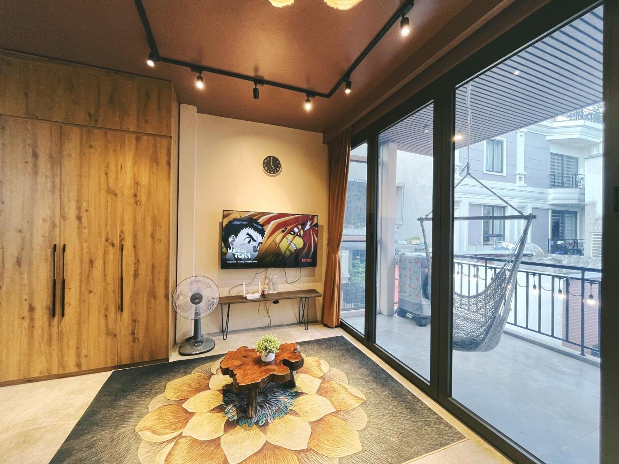 Shi Apartment *