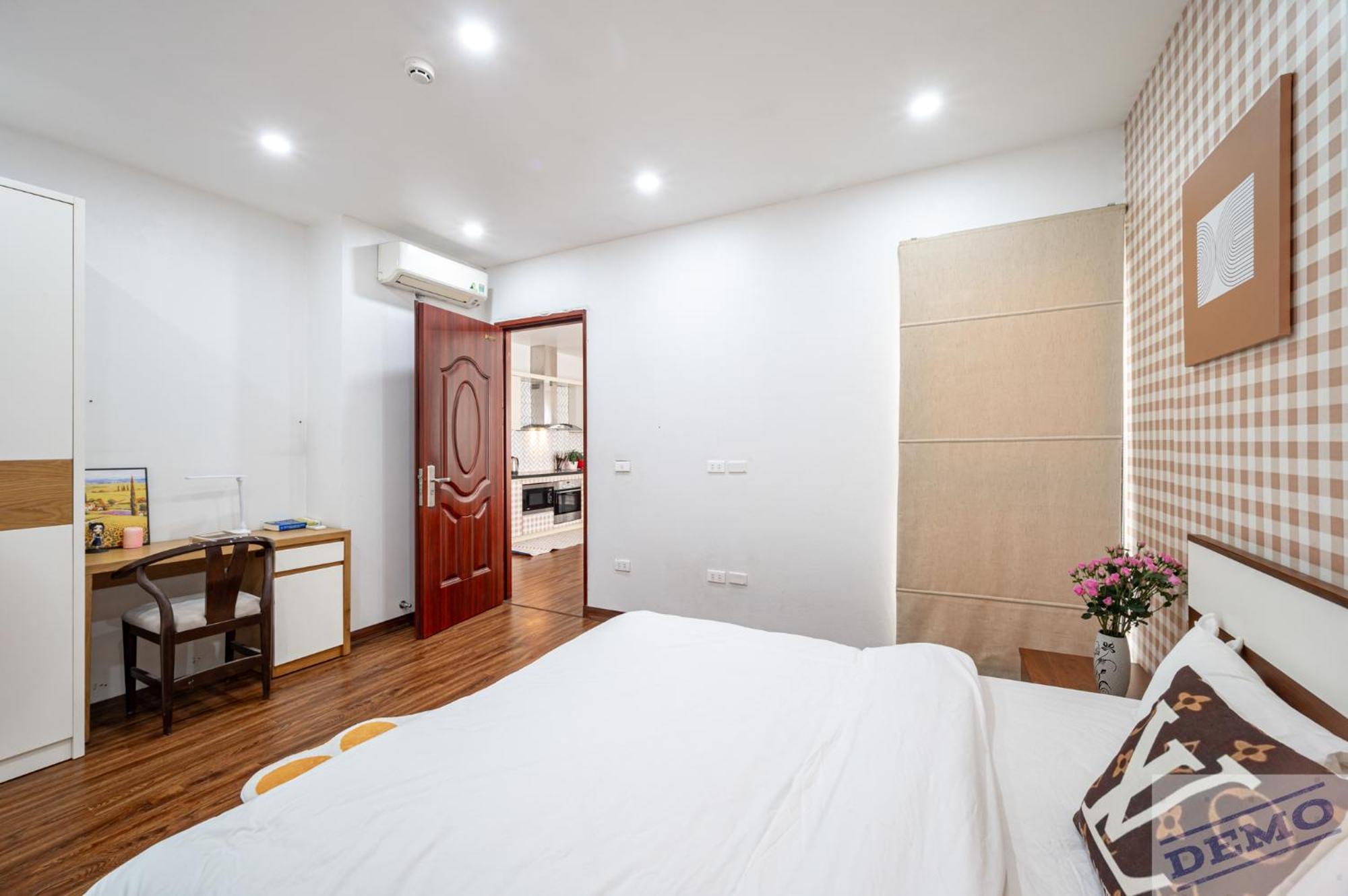Paradise & Au Co - Tay Ho 3* Hà Nội