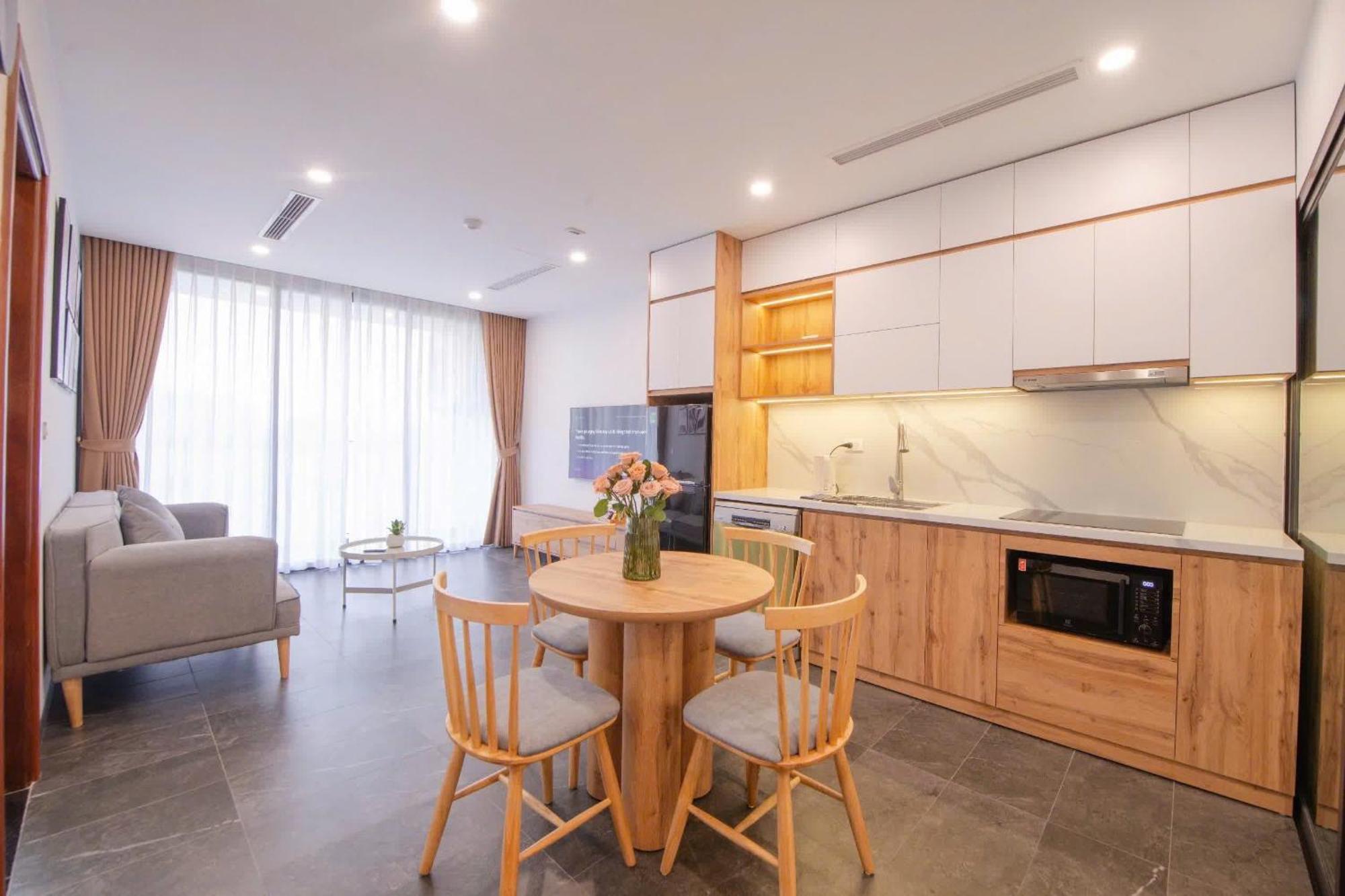 Apartment Side Panorama View - Nhat Chieu, Ho Tay *